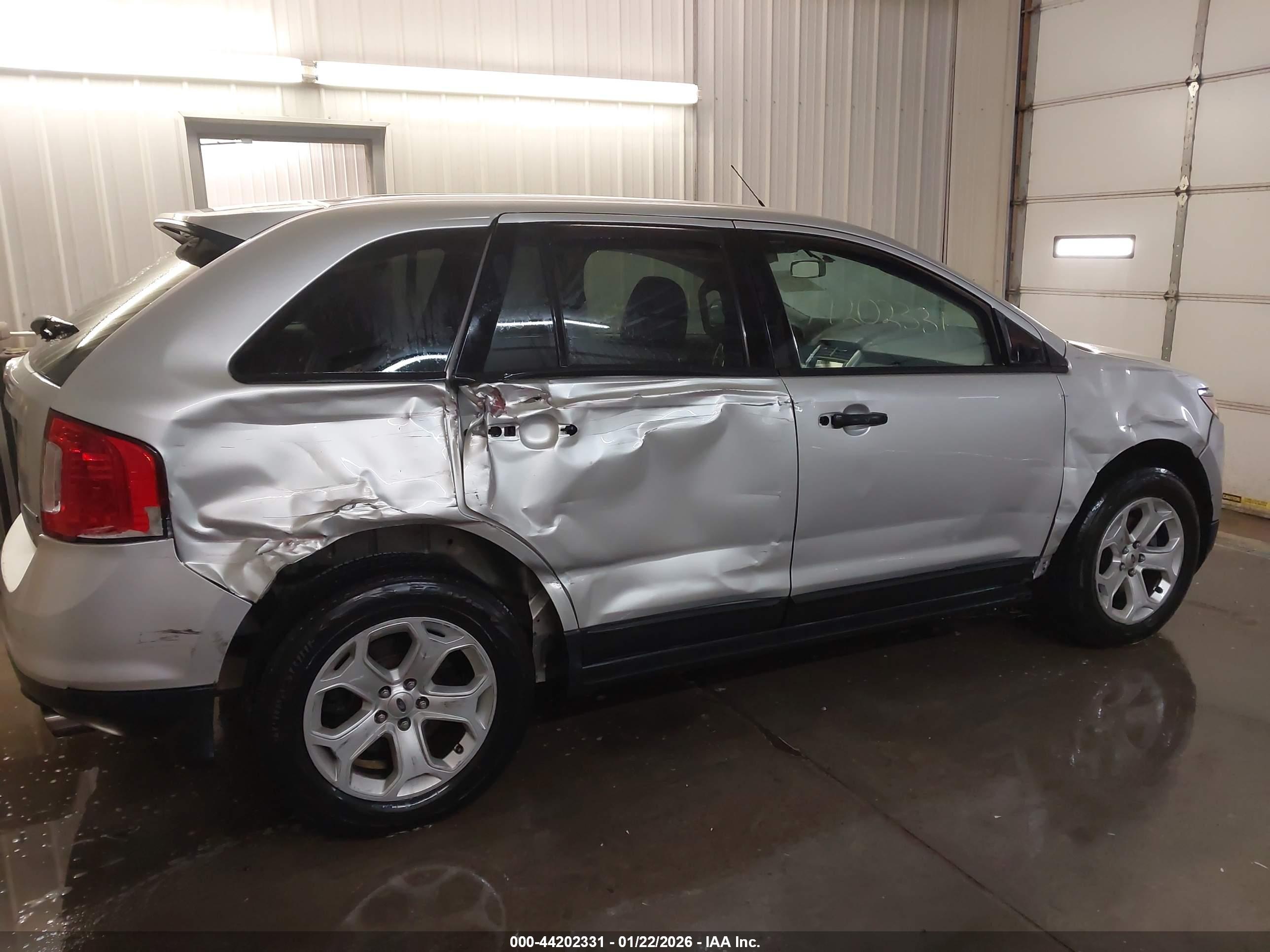 FORD EDGE image 6