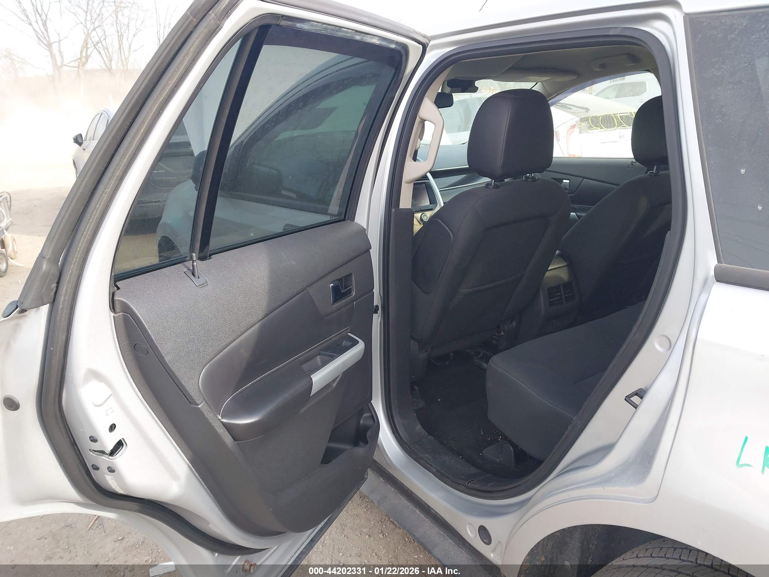 FORD EDGE image 8