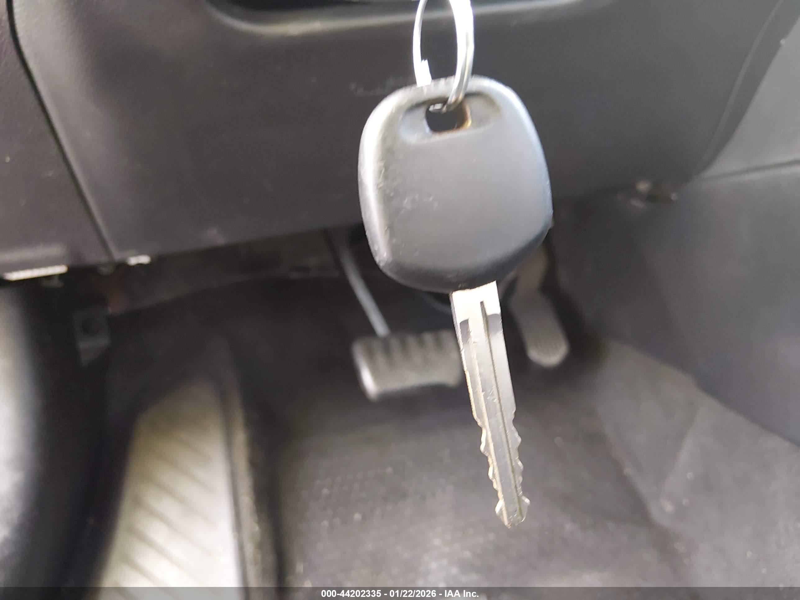 TOYOTA COROLLA image 11