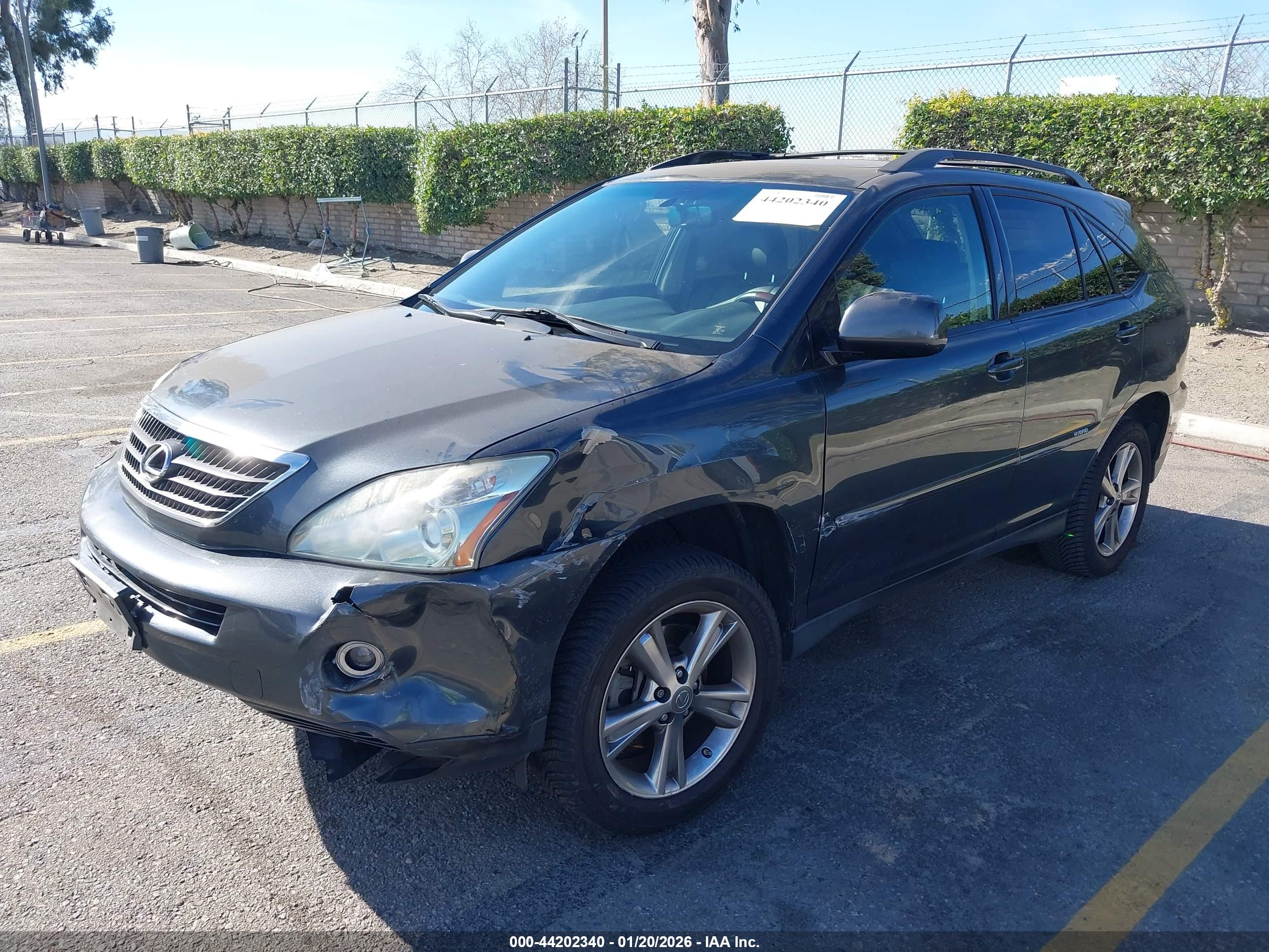 LEXUS RX image 2