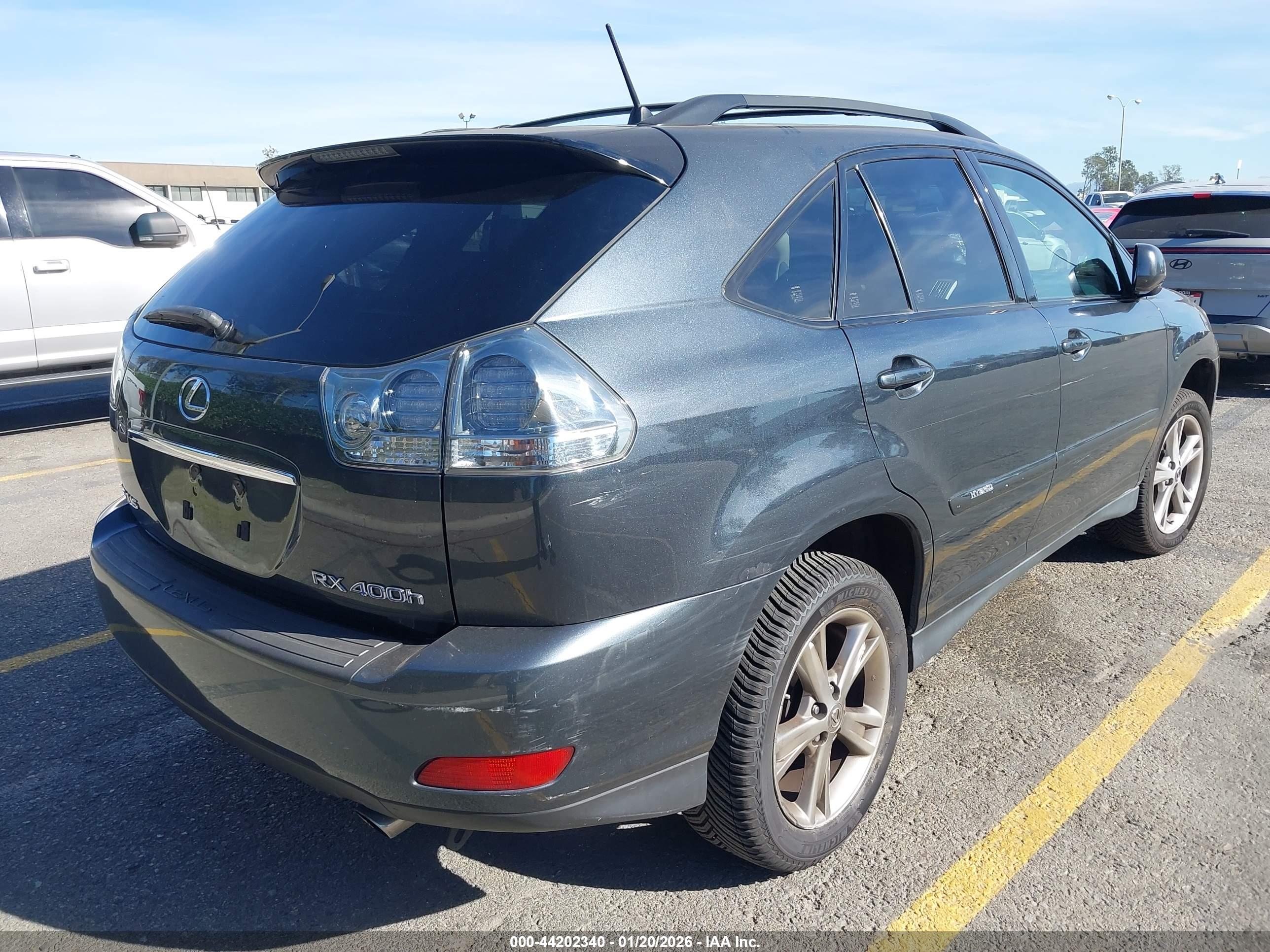 LEXUS RX image 4