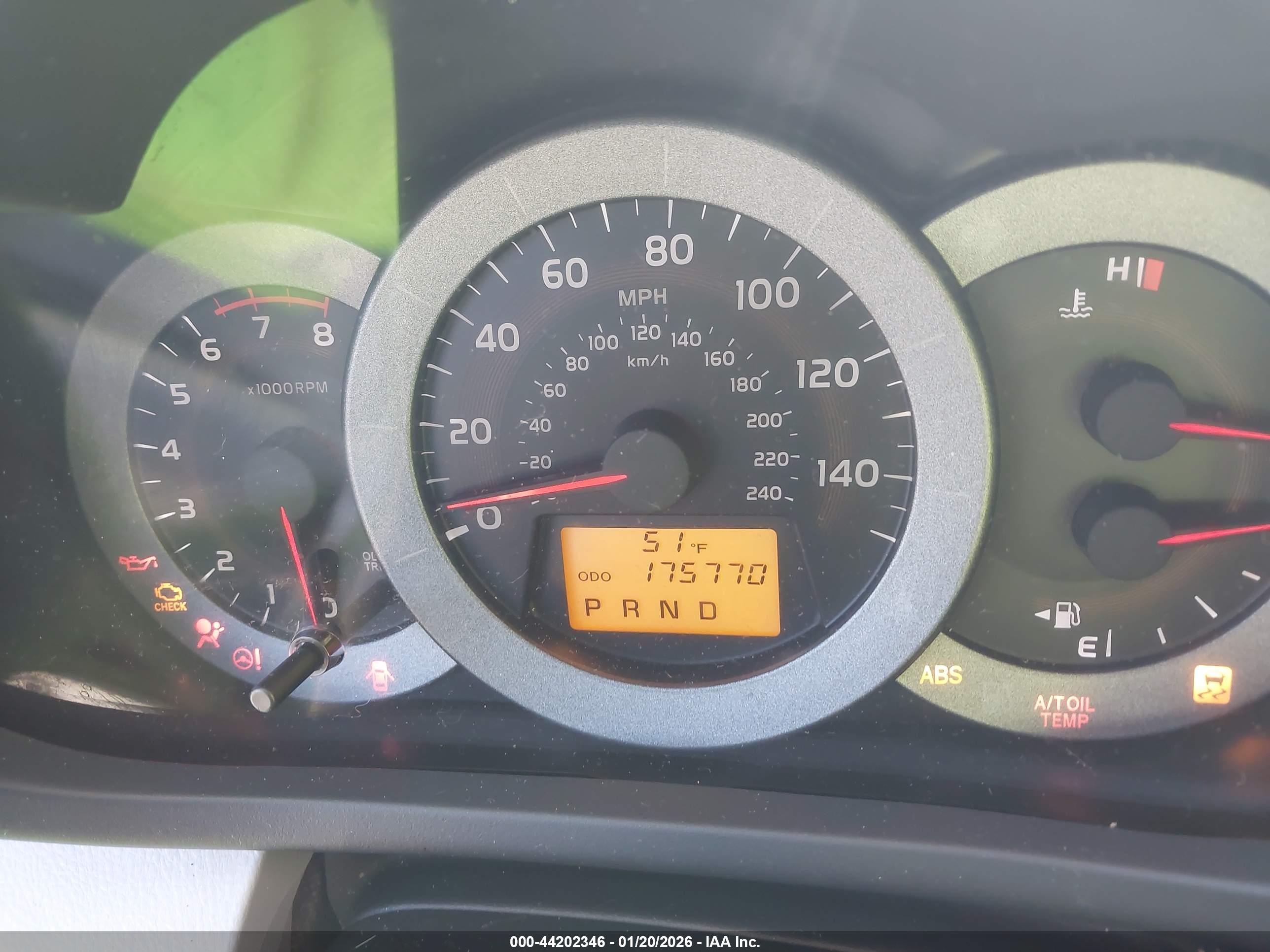 TOYOTA RAV4 image 7