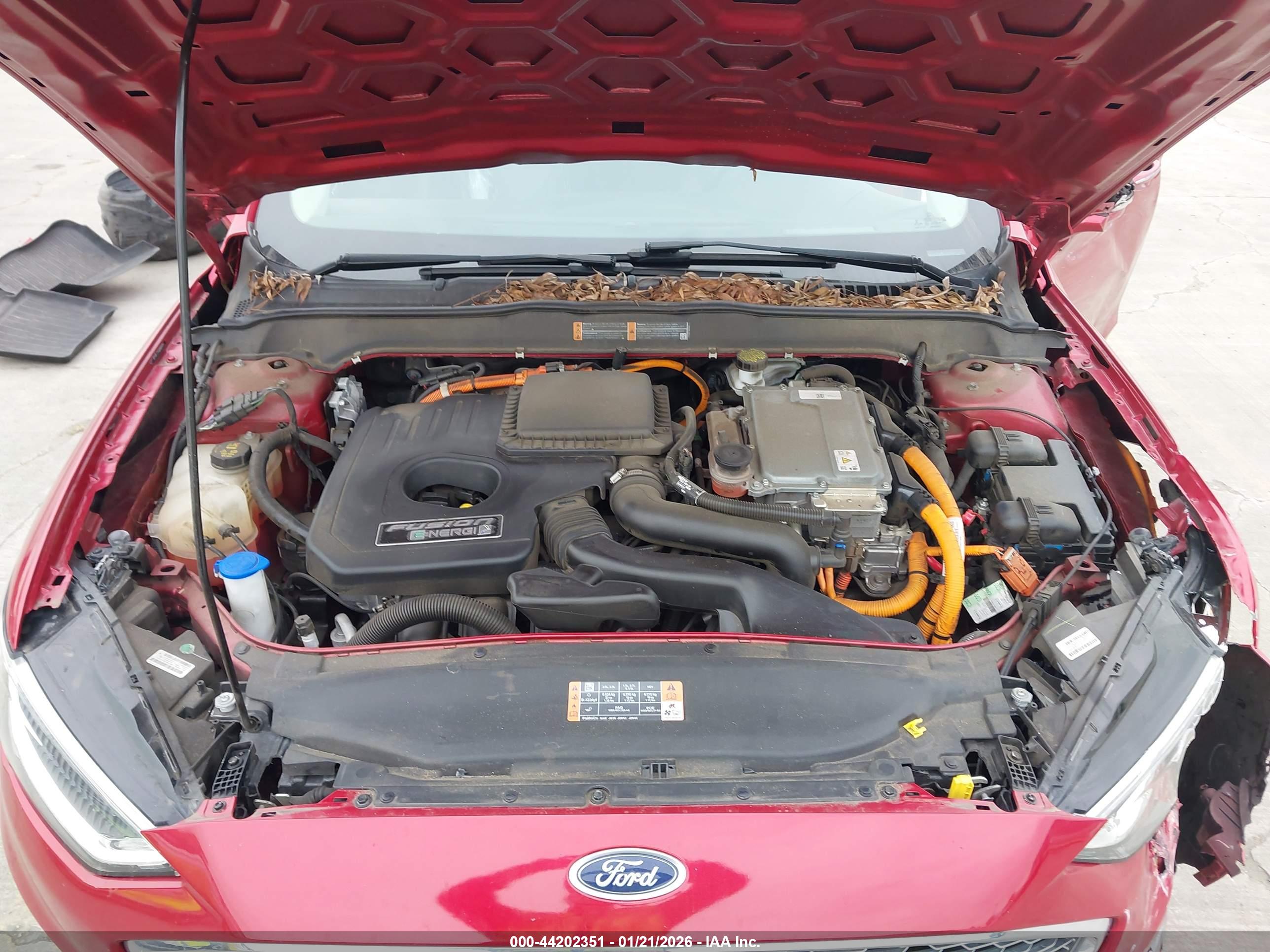 FORD FUSION image 10