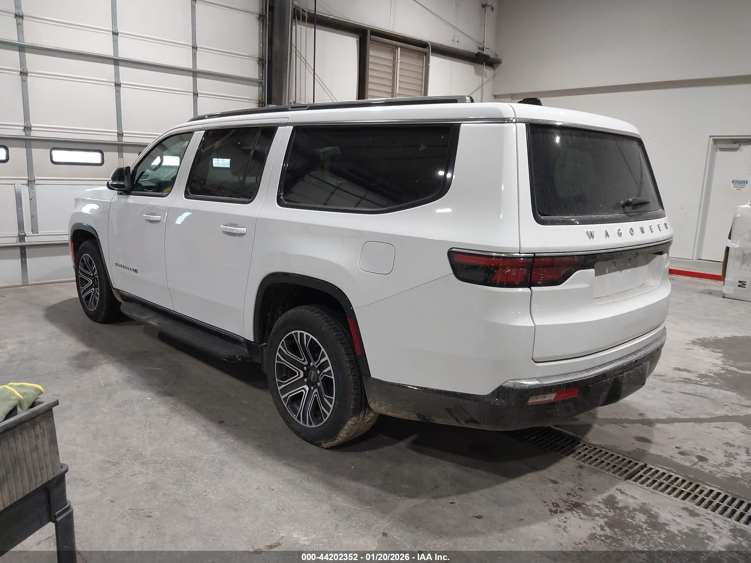 JEEP WAGONEER image 3