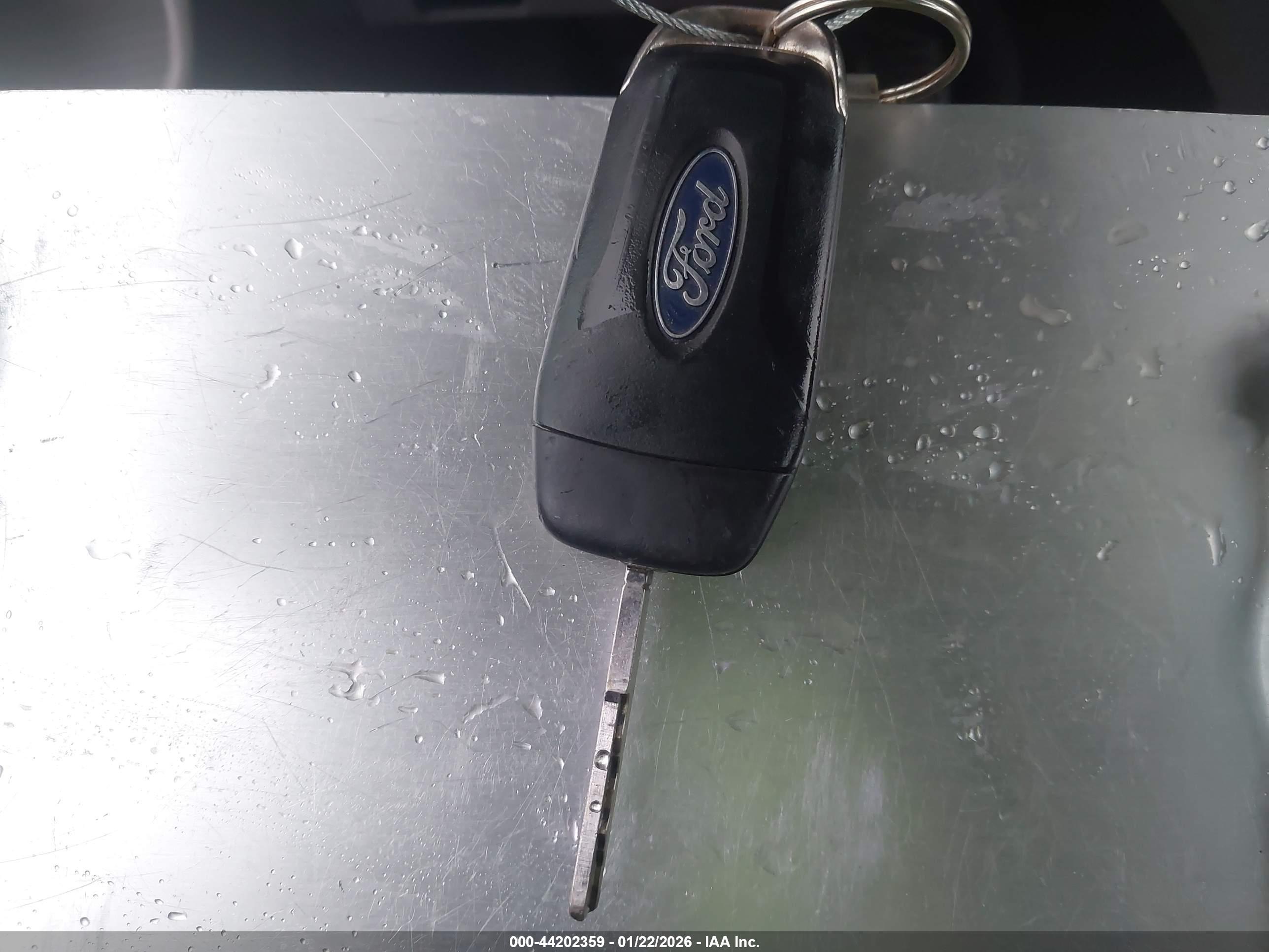 FORD TRANSIT-350 image 11