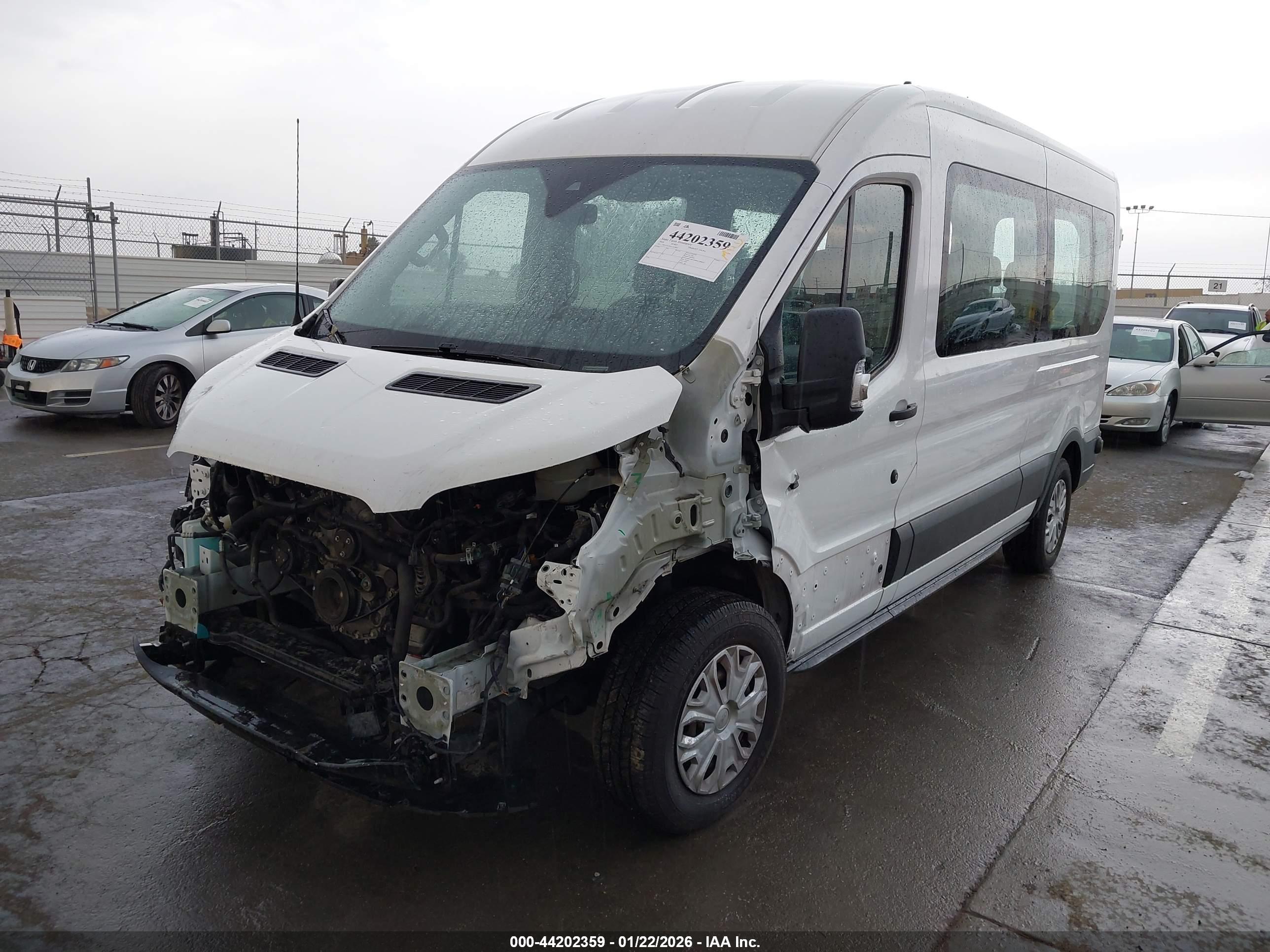 FORD TRANSIT-350 image 2