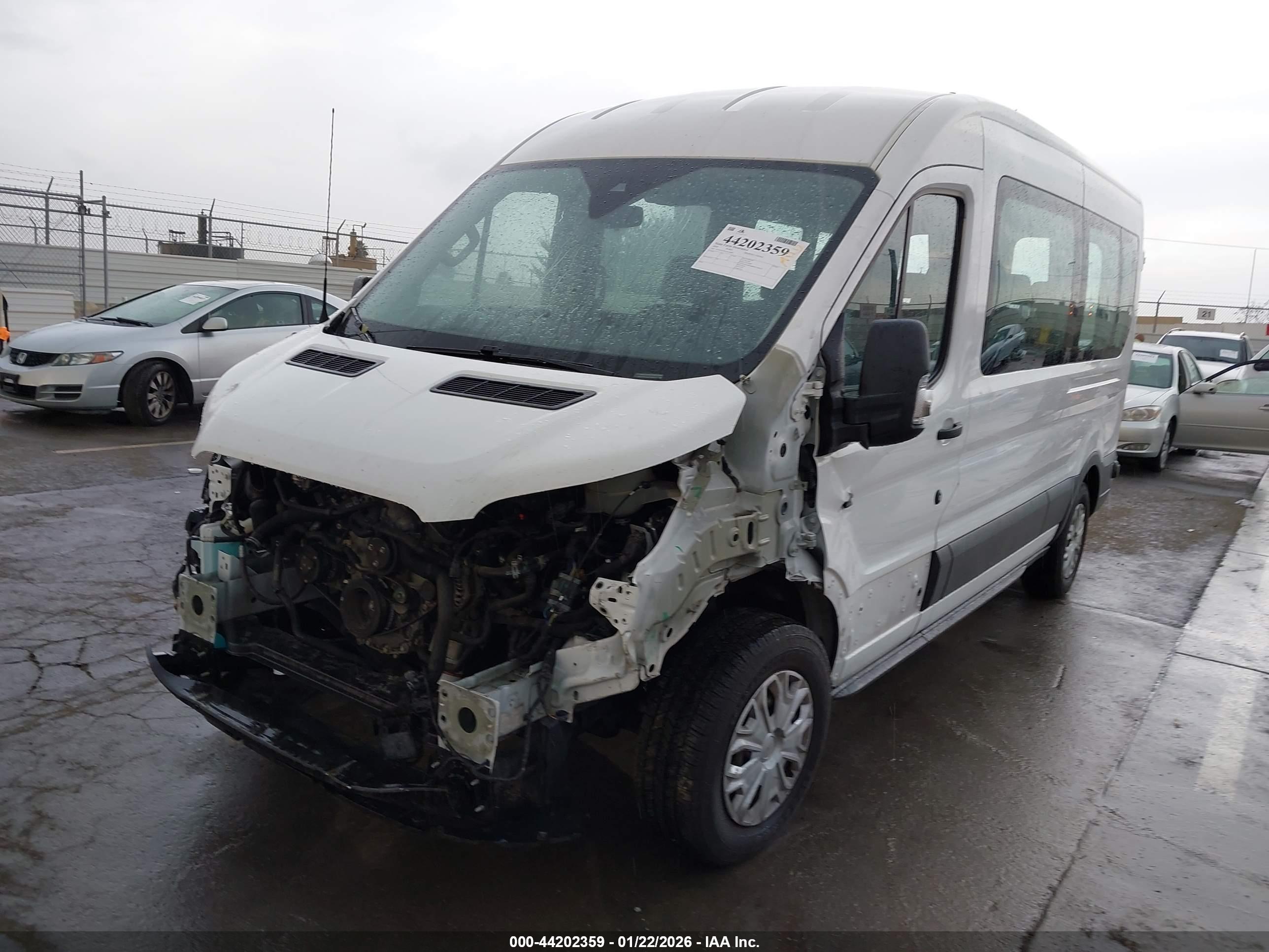 FORD TRANSIT-350 image 6