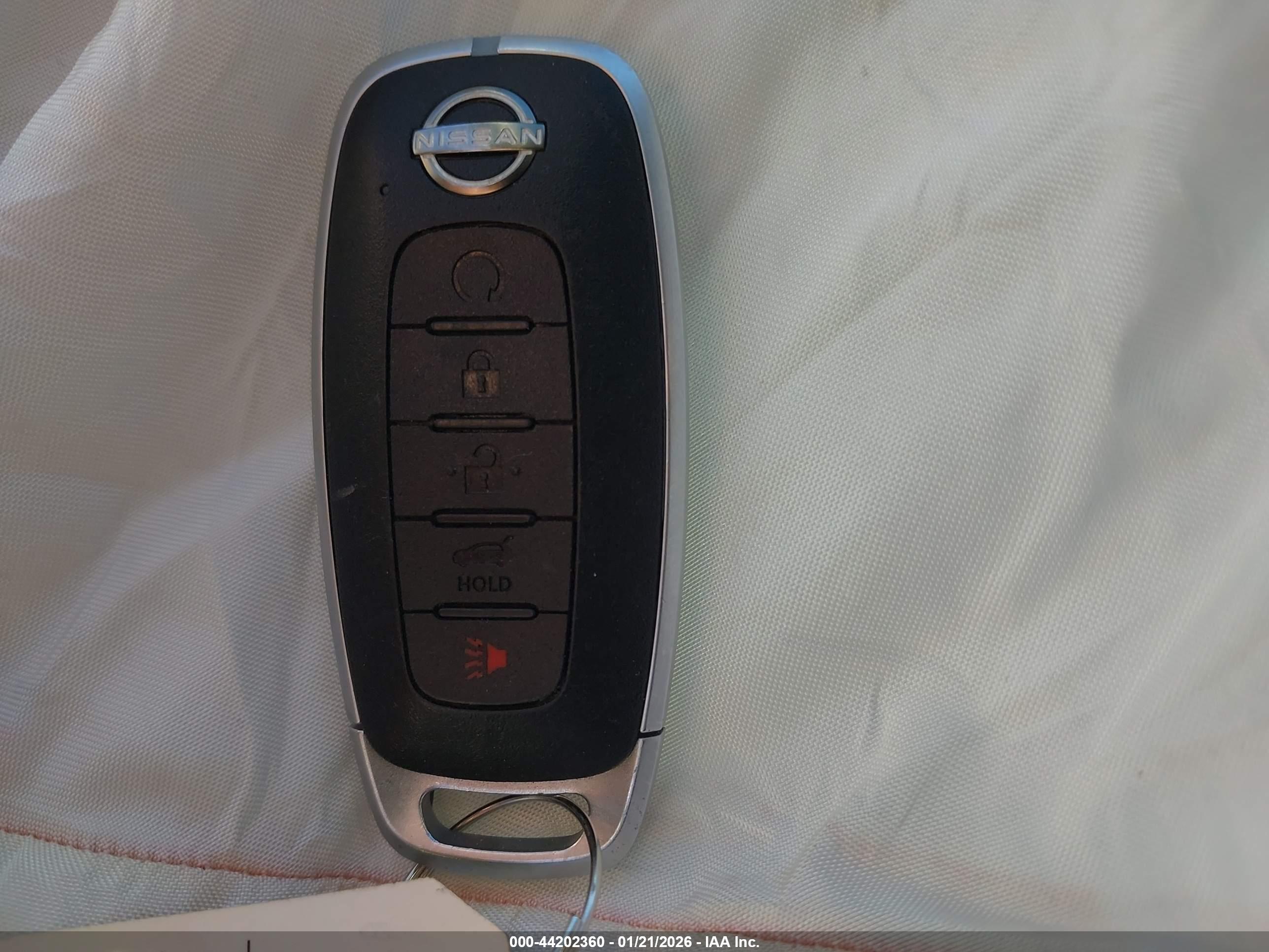 NISSAN ROGUE image 11
