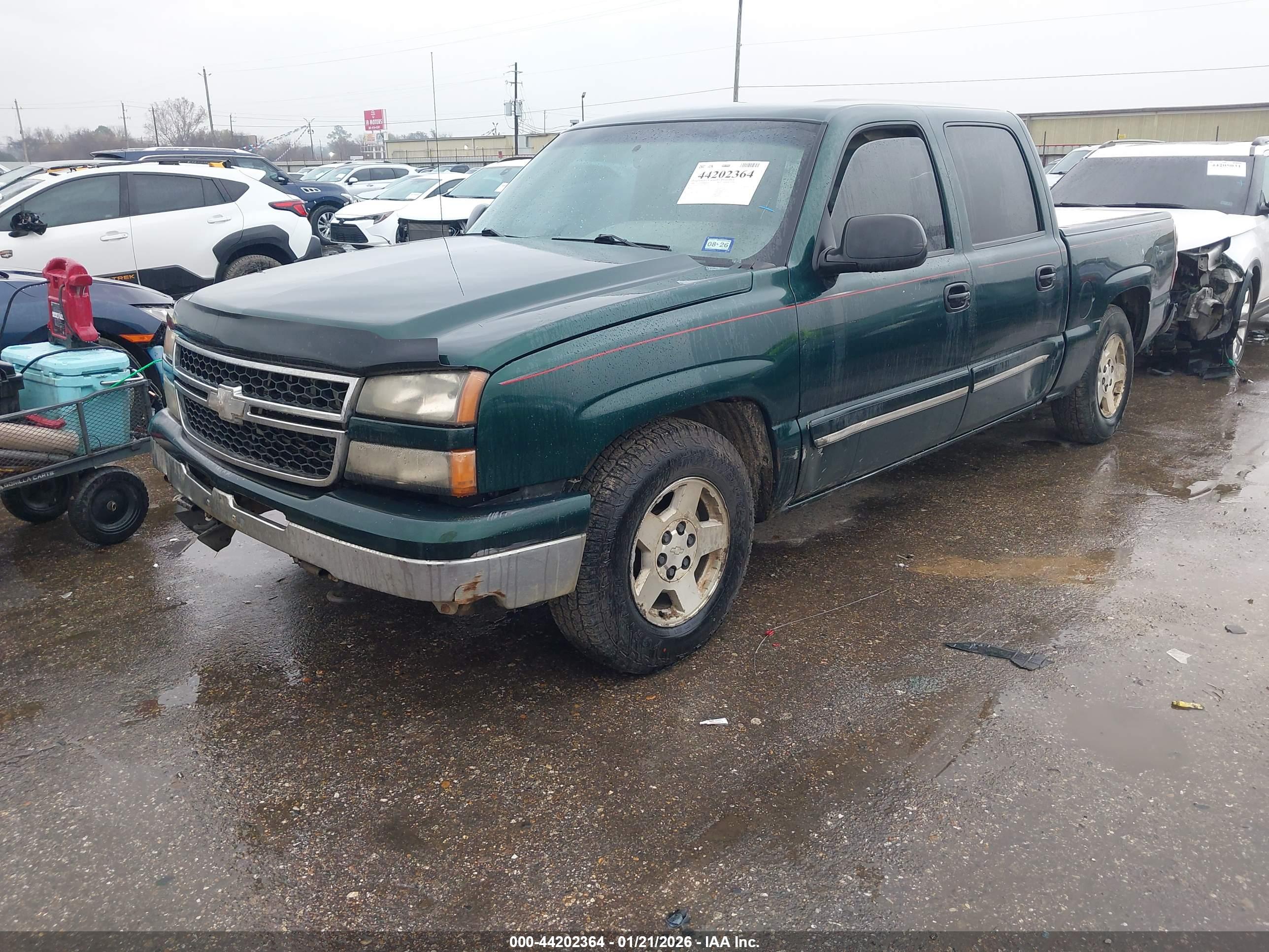 CHEVROLET SILVERADO image 2