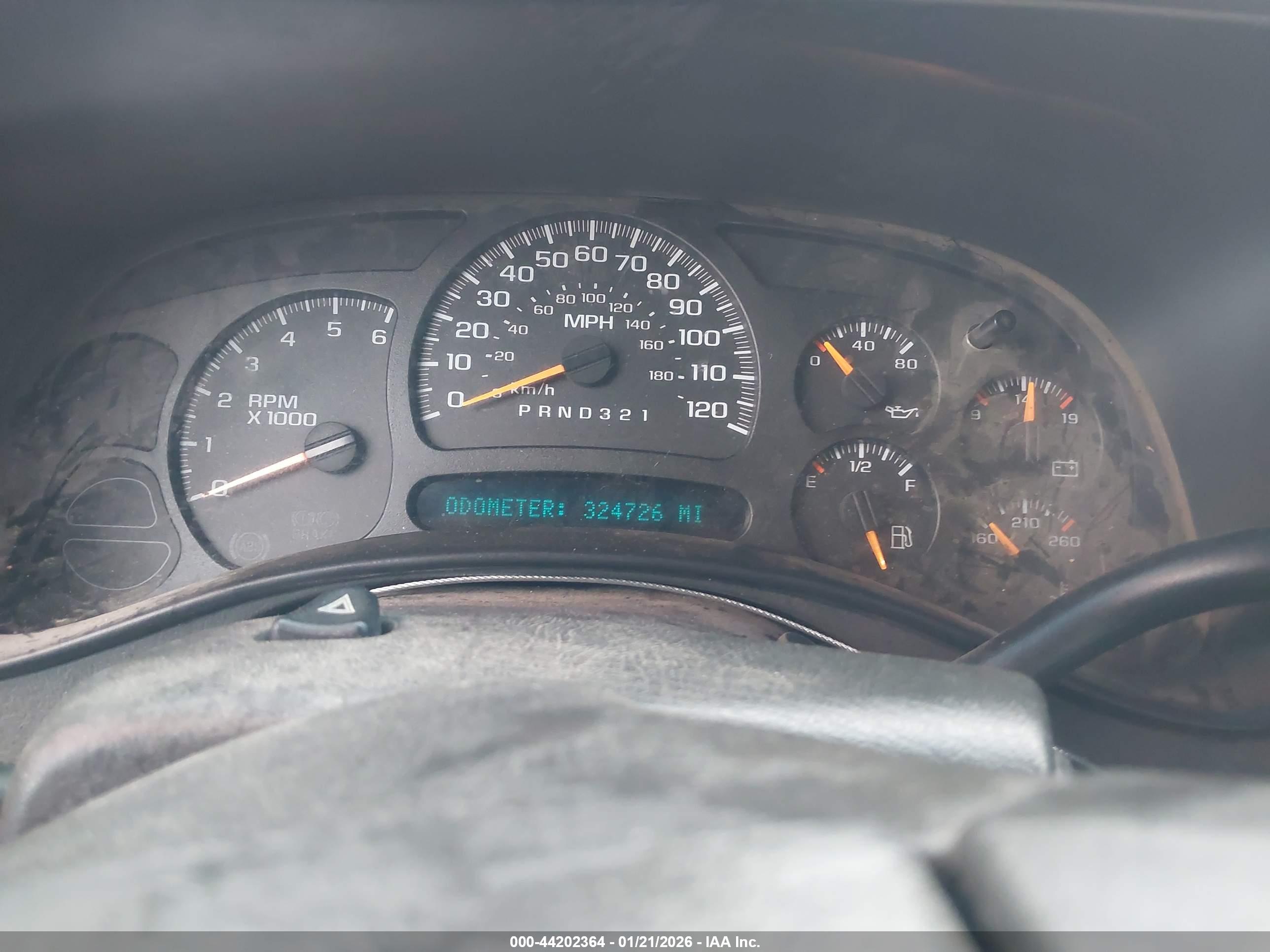 CHEVROLET SILVERADO image 7