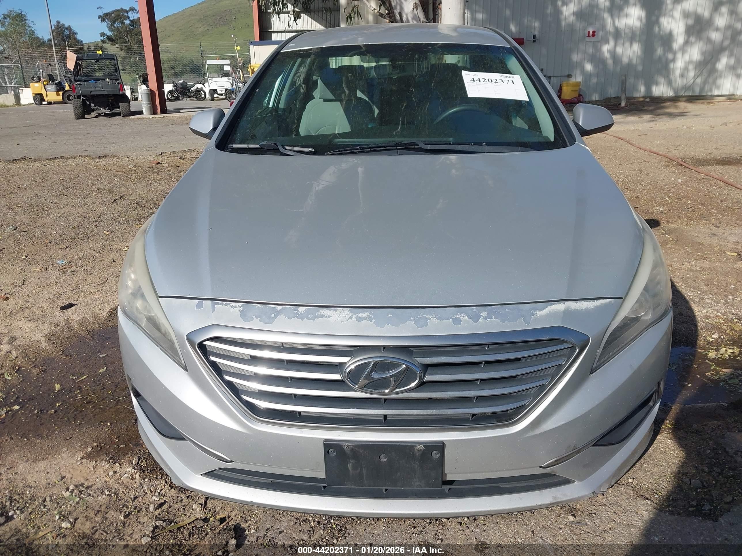 HYUNDAI SONATA image 6