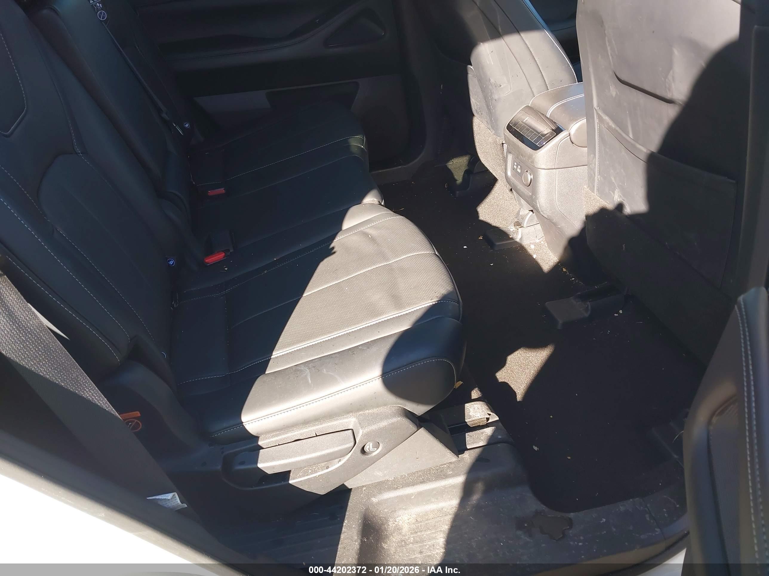 INFINITI QX60 image 8