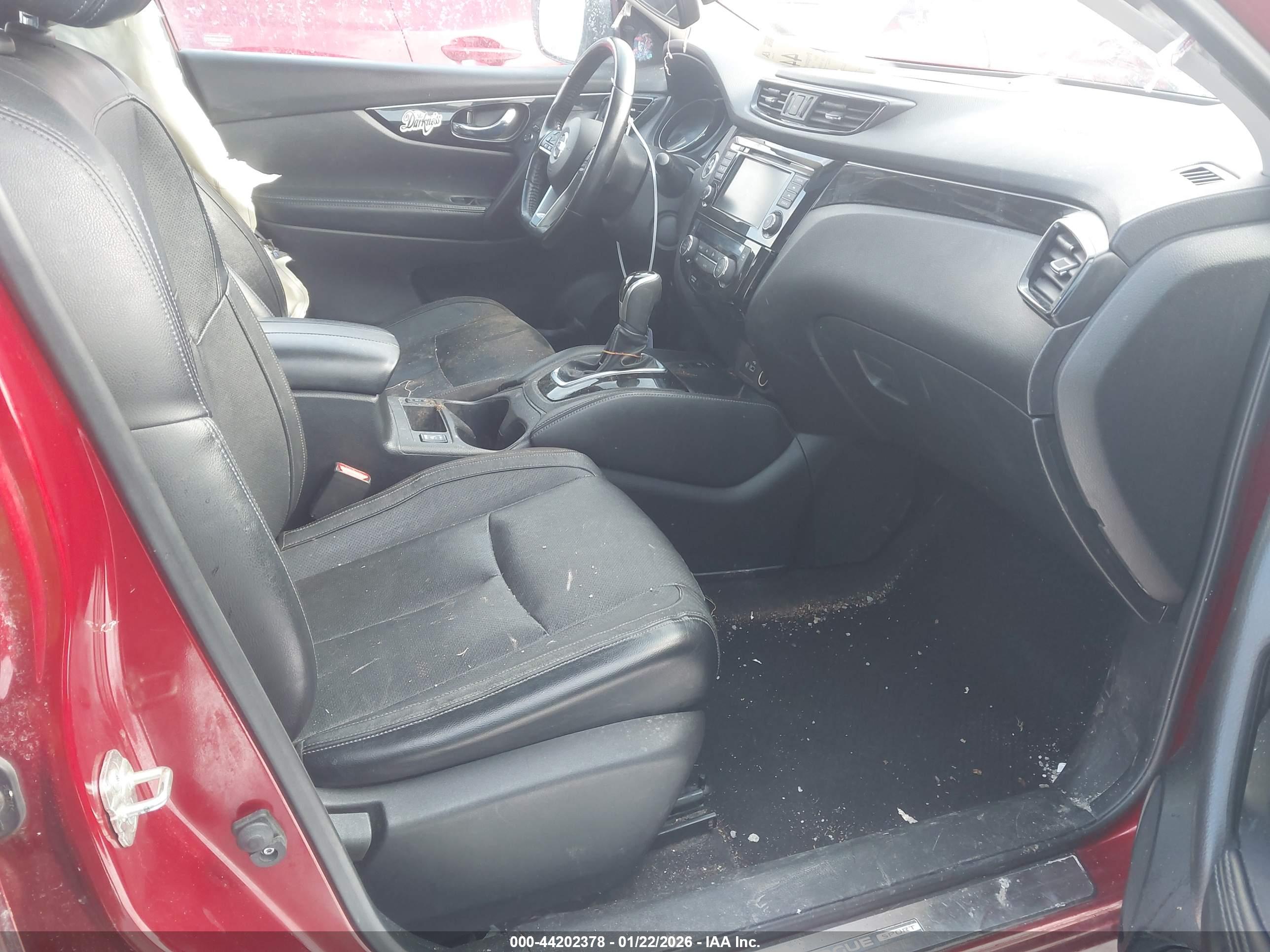 NISSAN ROGUE image 5