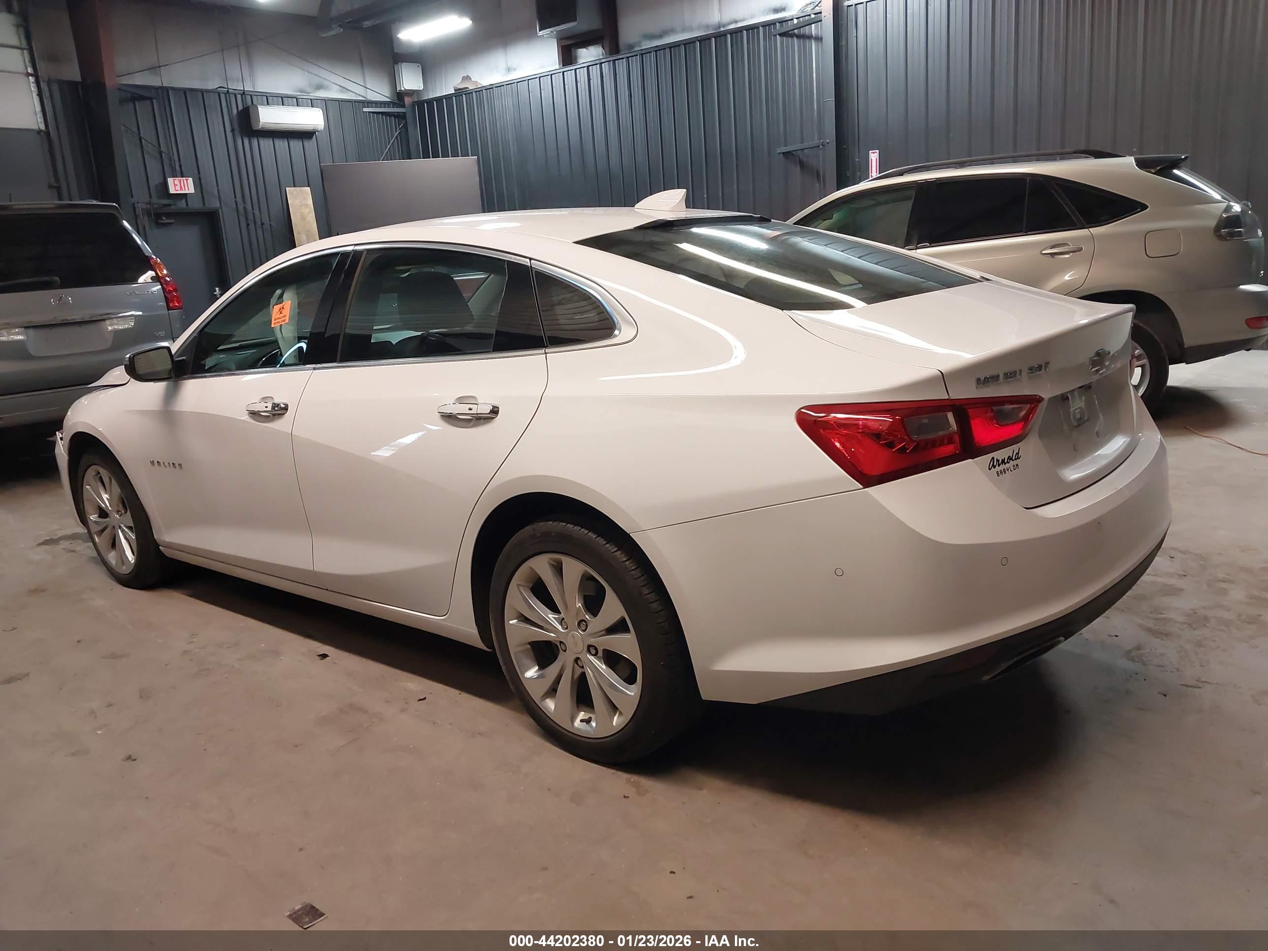 CHEVROLET MALIBU image 3