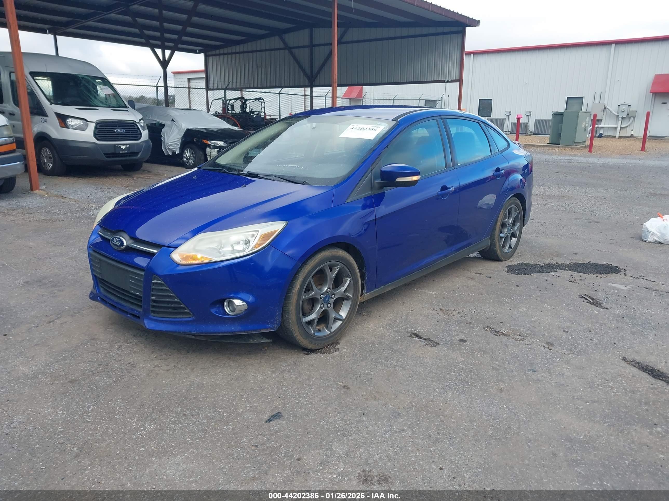 FORD FOCUS image 2
