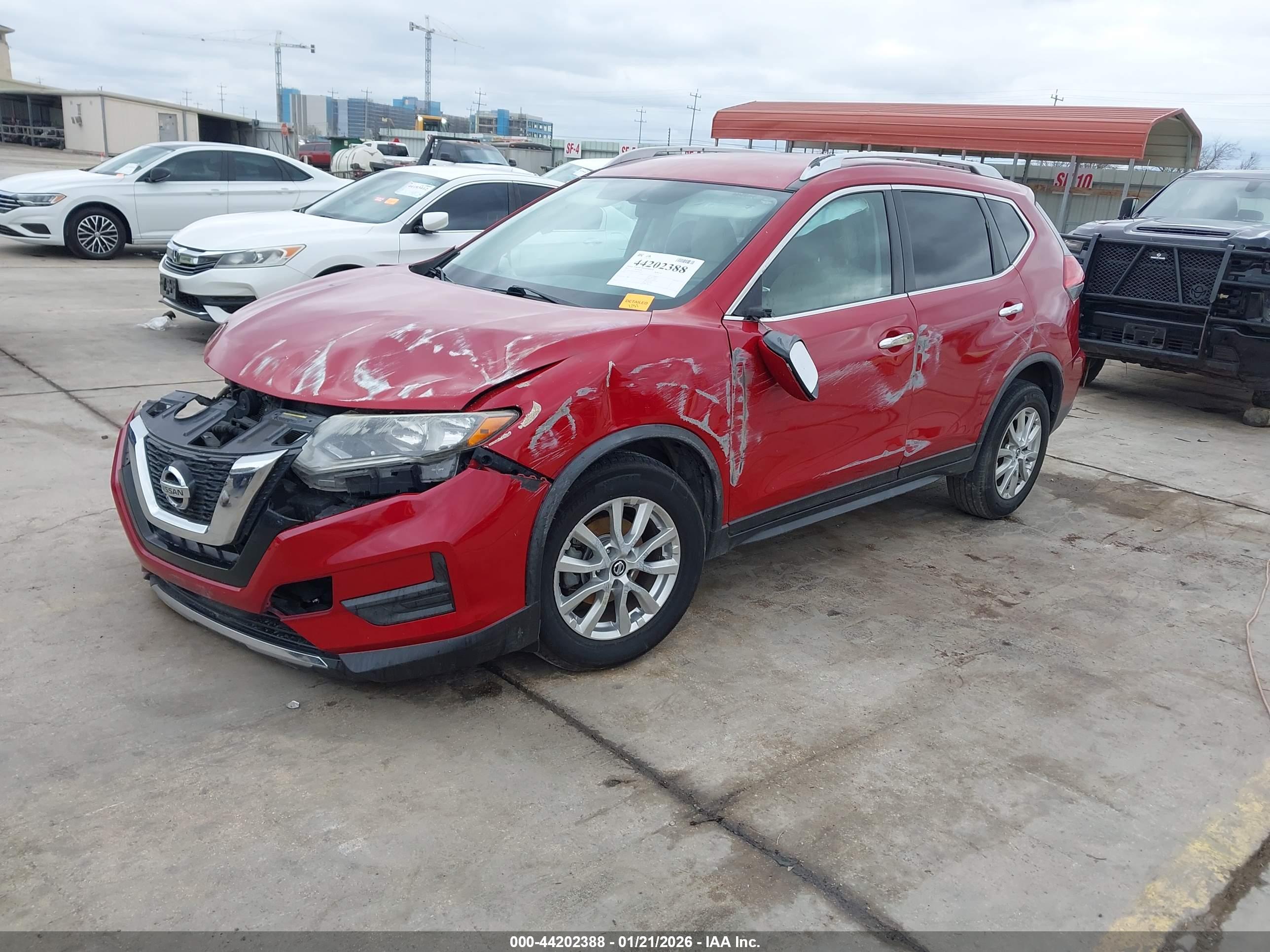 NISSAN ROGUE image 2