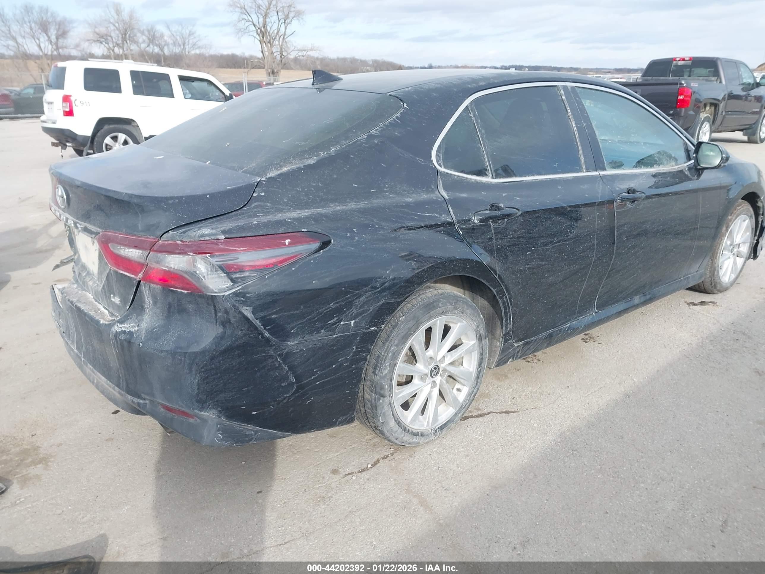 TOYOTA CAMRY image 4