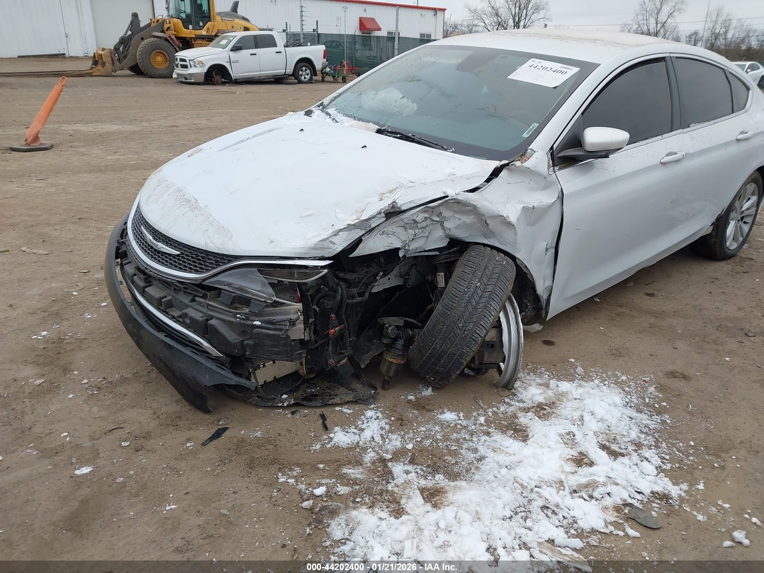 CHRYSLER 200 image 6