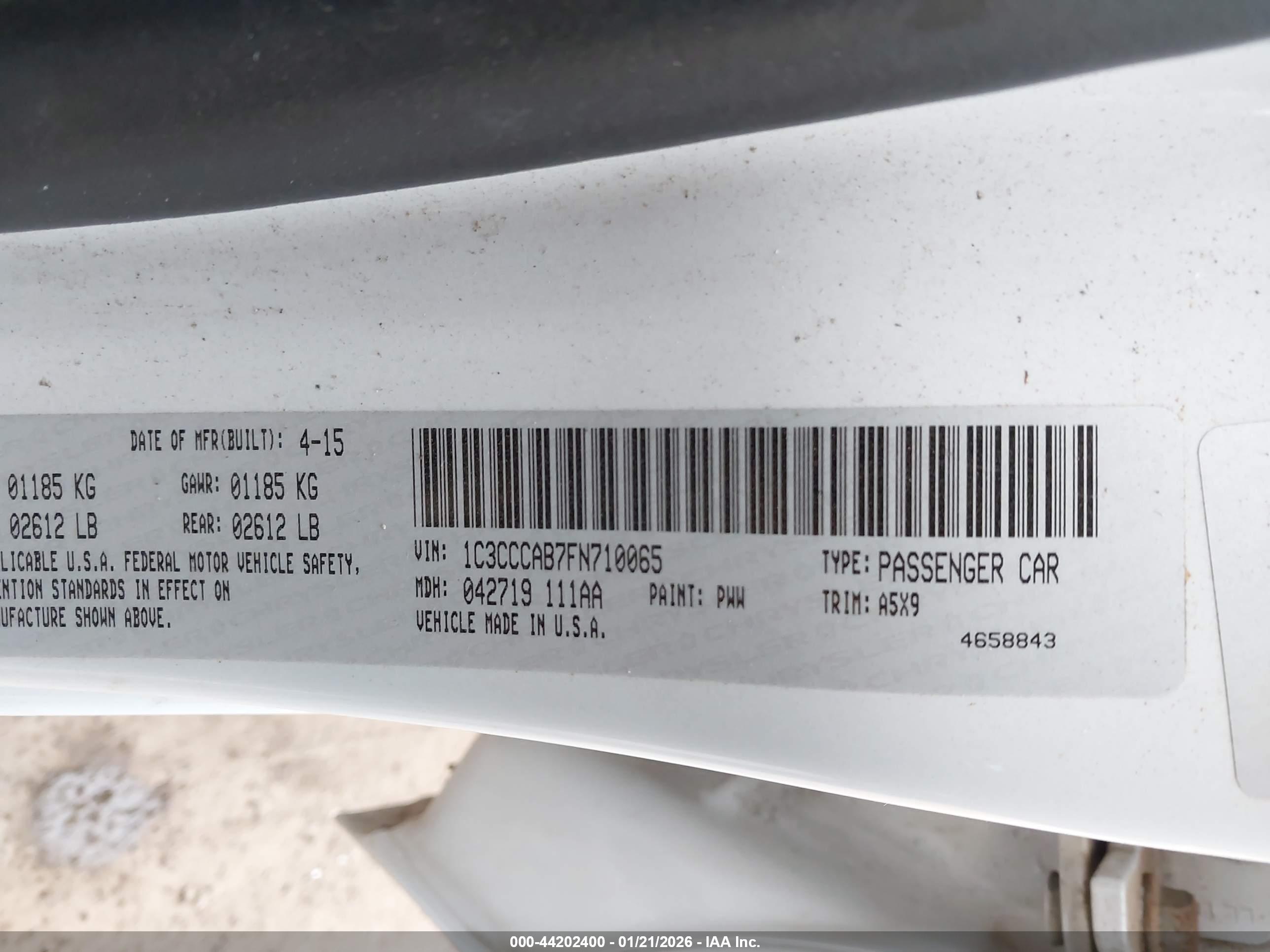 CHRYSLER 200 image 9