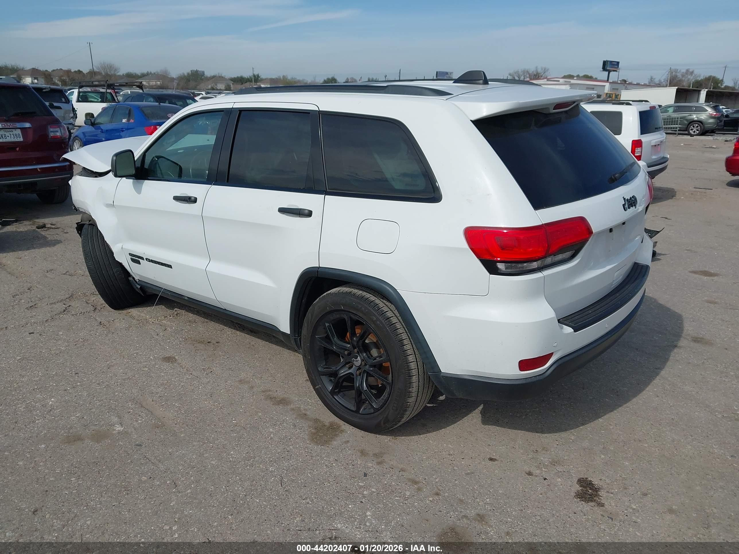 JEEP GRAND image 3