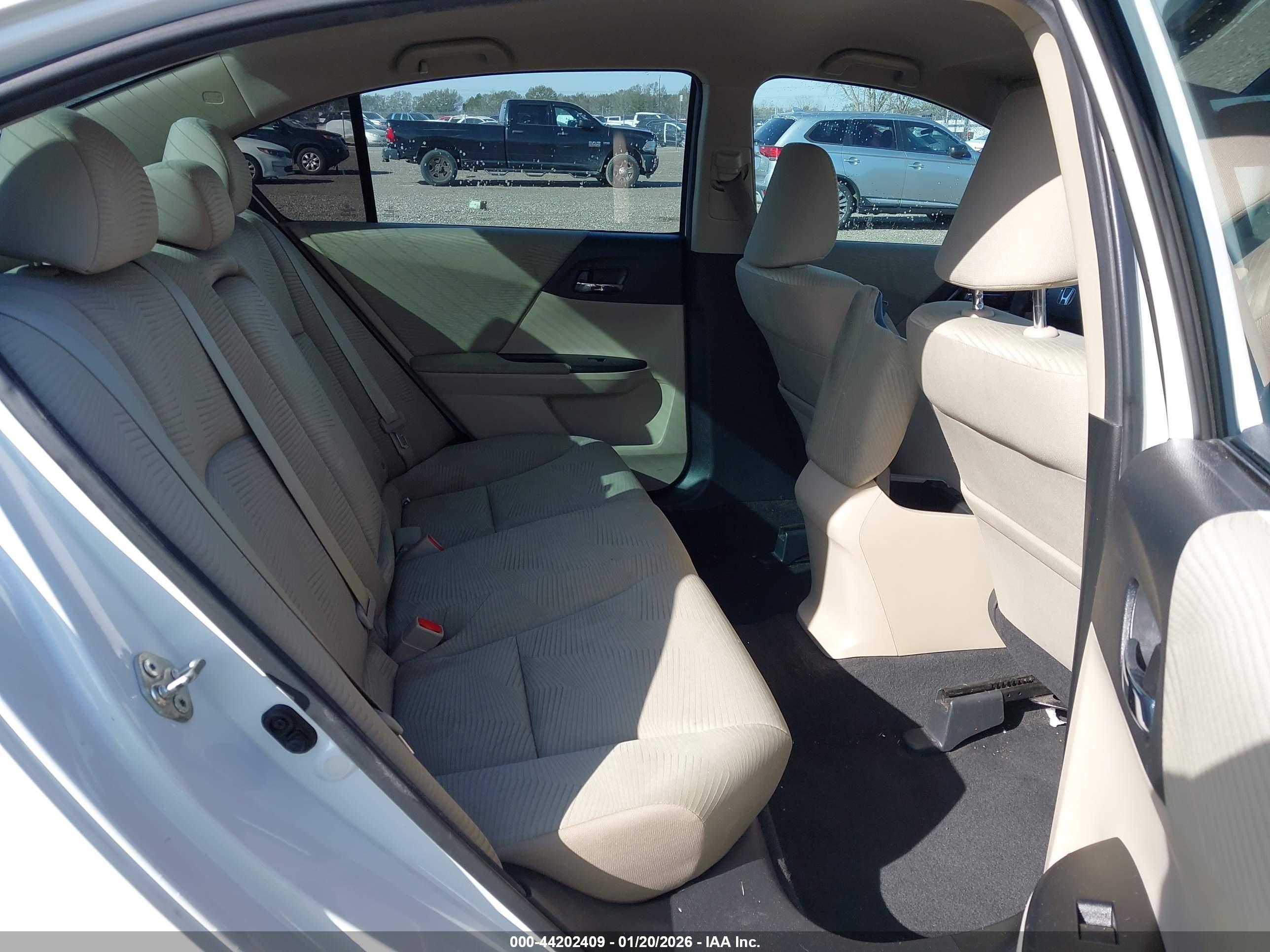 HONDA ACCORD image 8