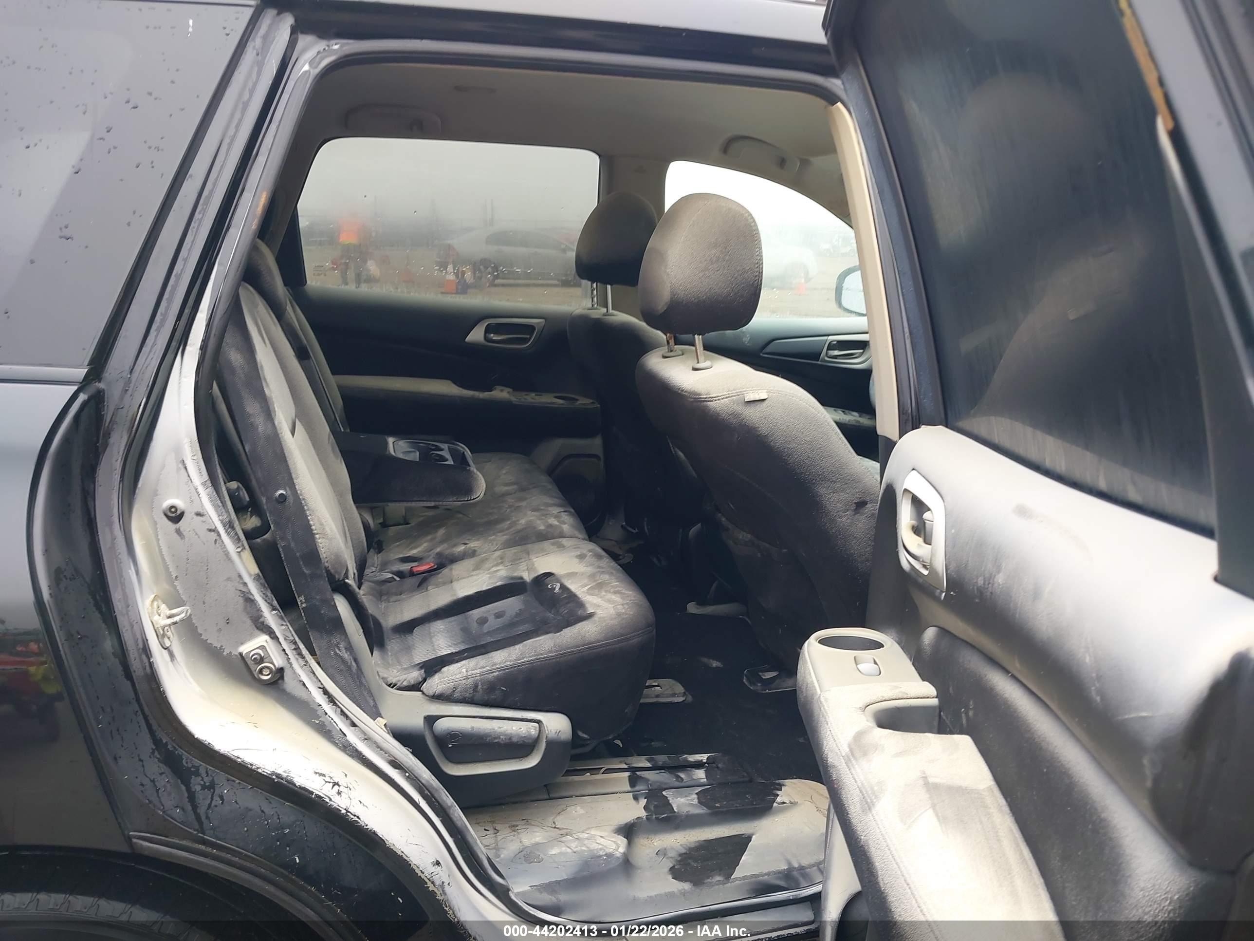 NISSAN PATHFINDER image 8
