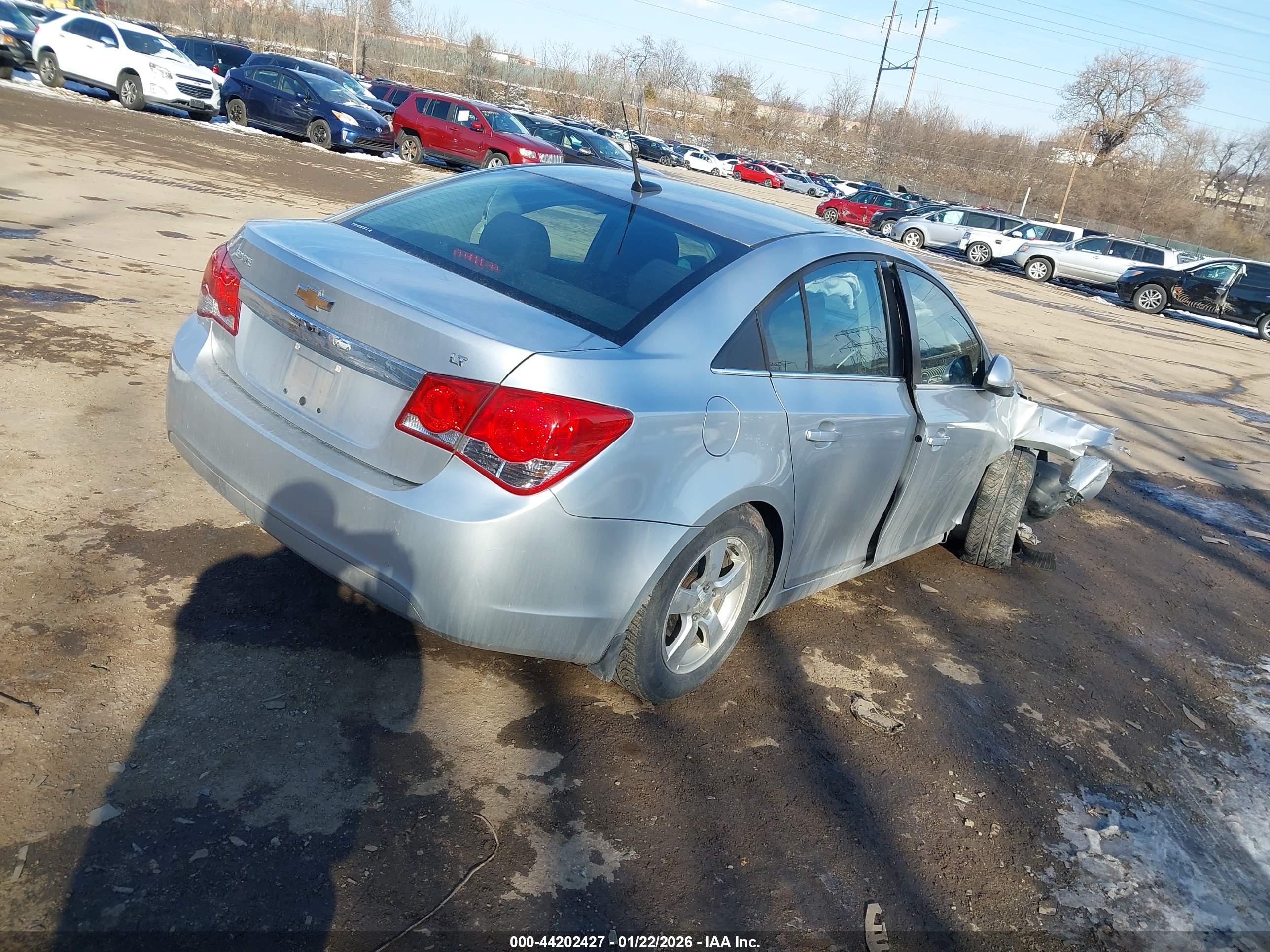 CHEVROLET CRUZE image 4