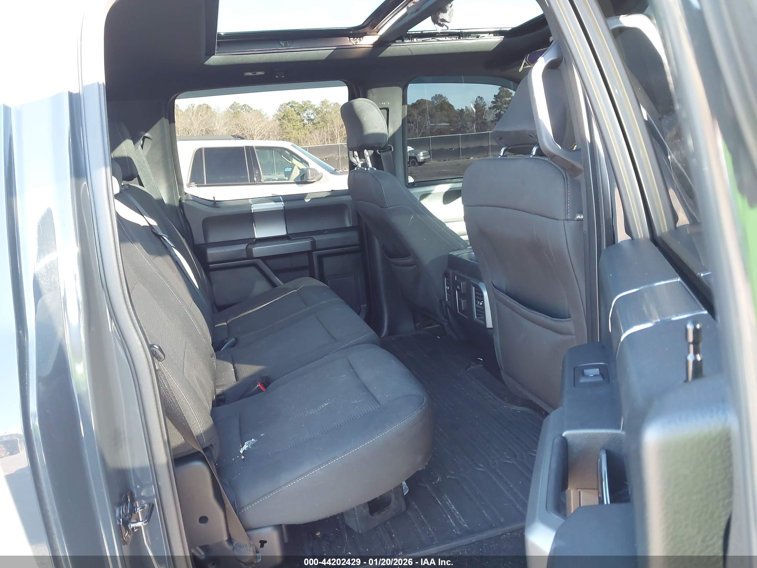 FORD F-150 image 8