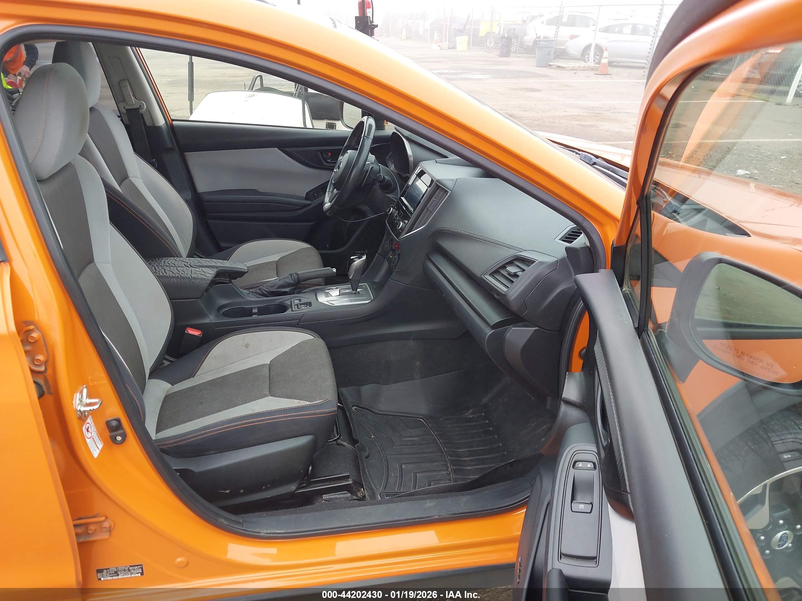 SUBARU CROSSTREK image 5