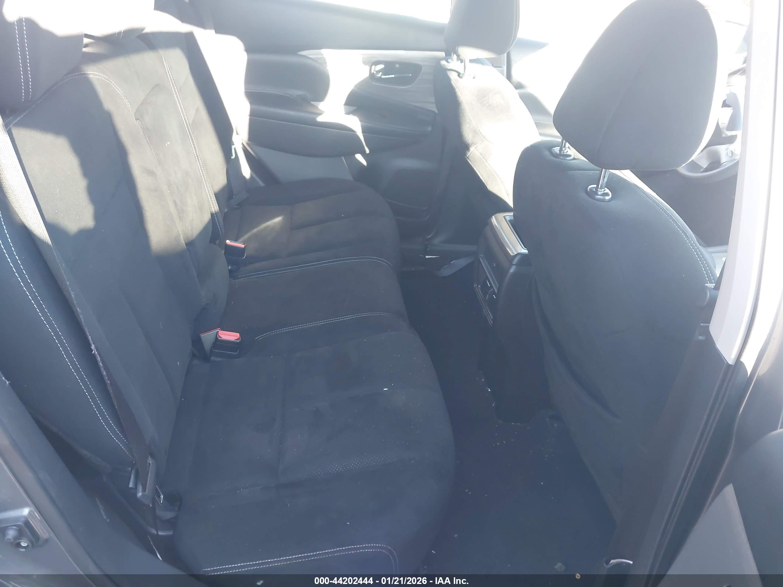 NISSAN MURANO image 8