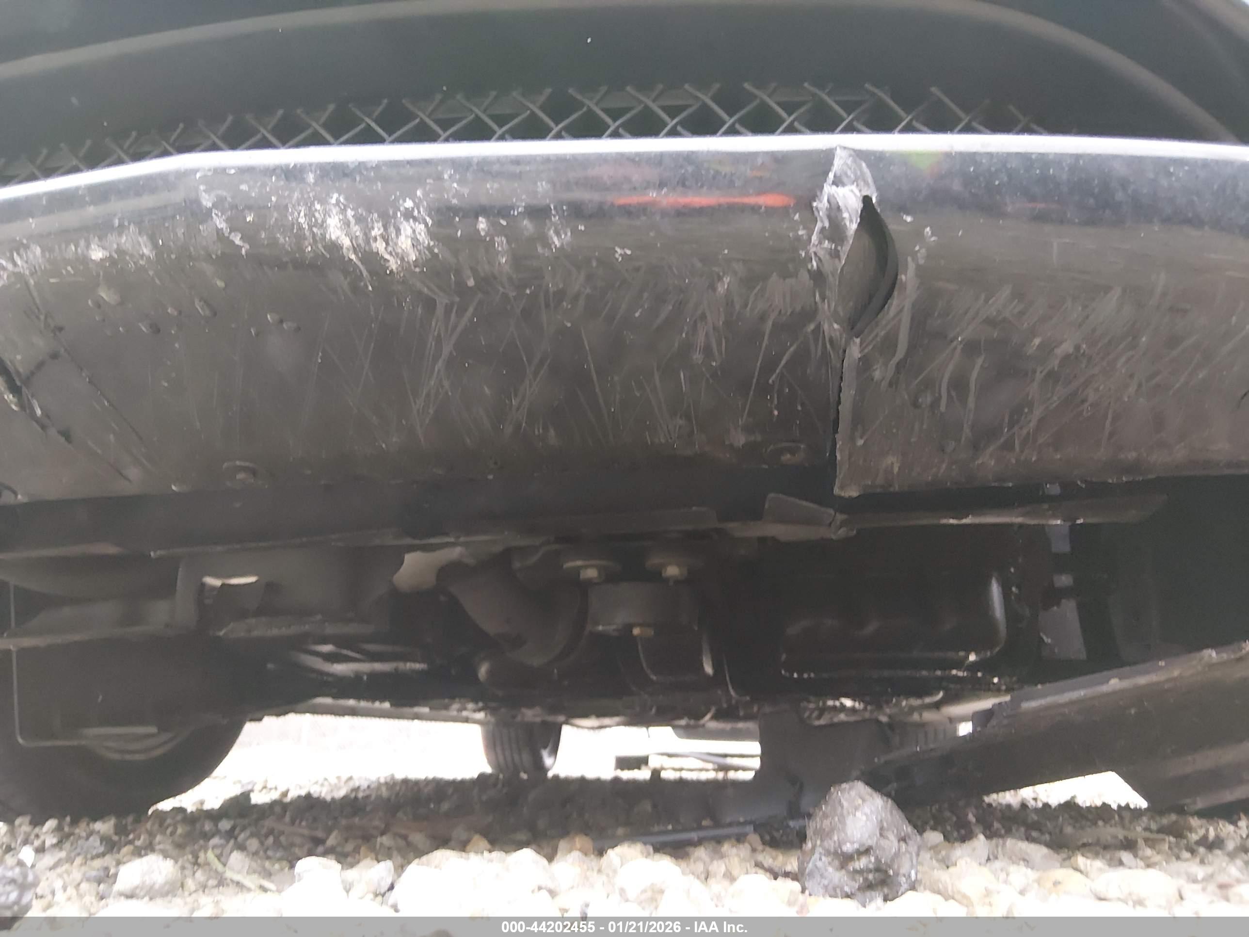 CHRYSLER 200 image 6