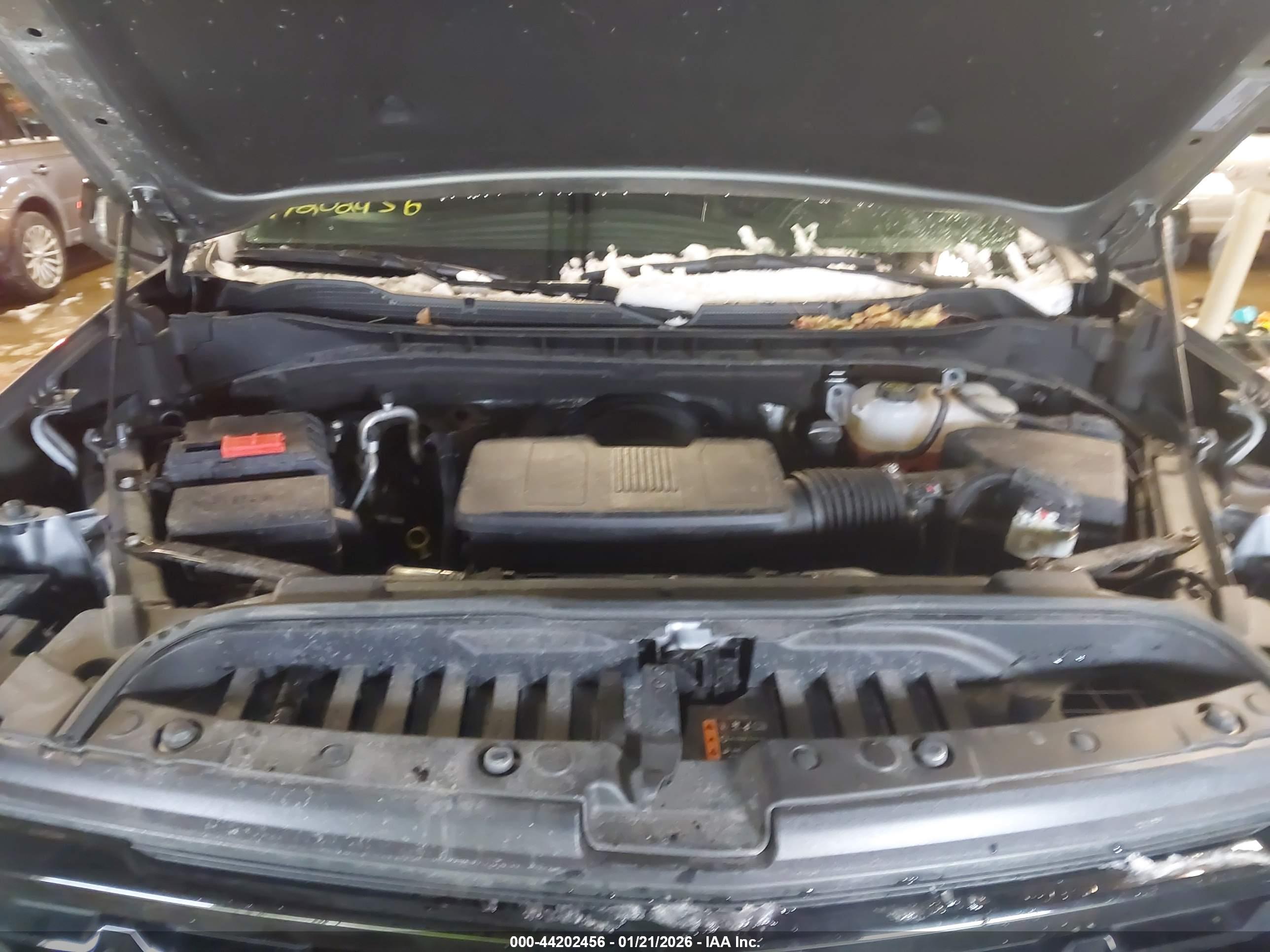 CHEVROLET SILVERADO image 10
