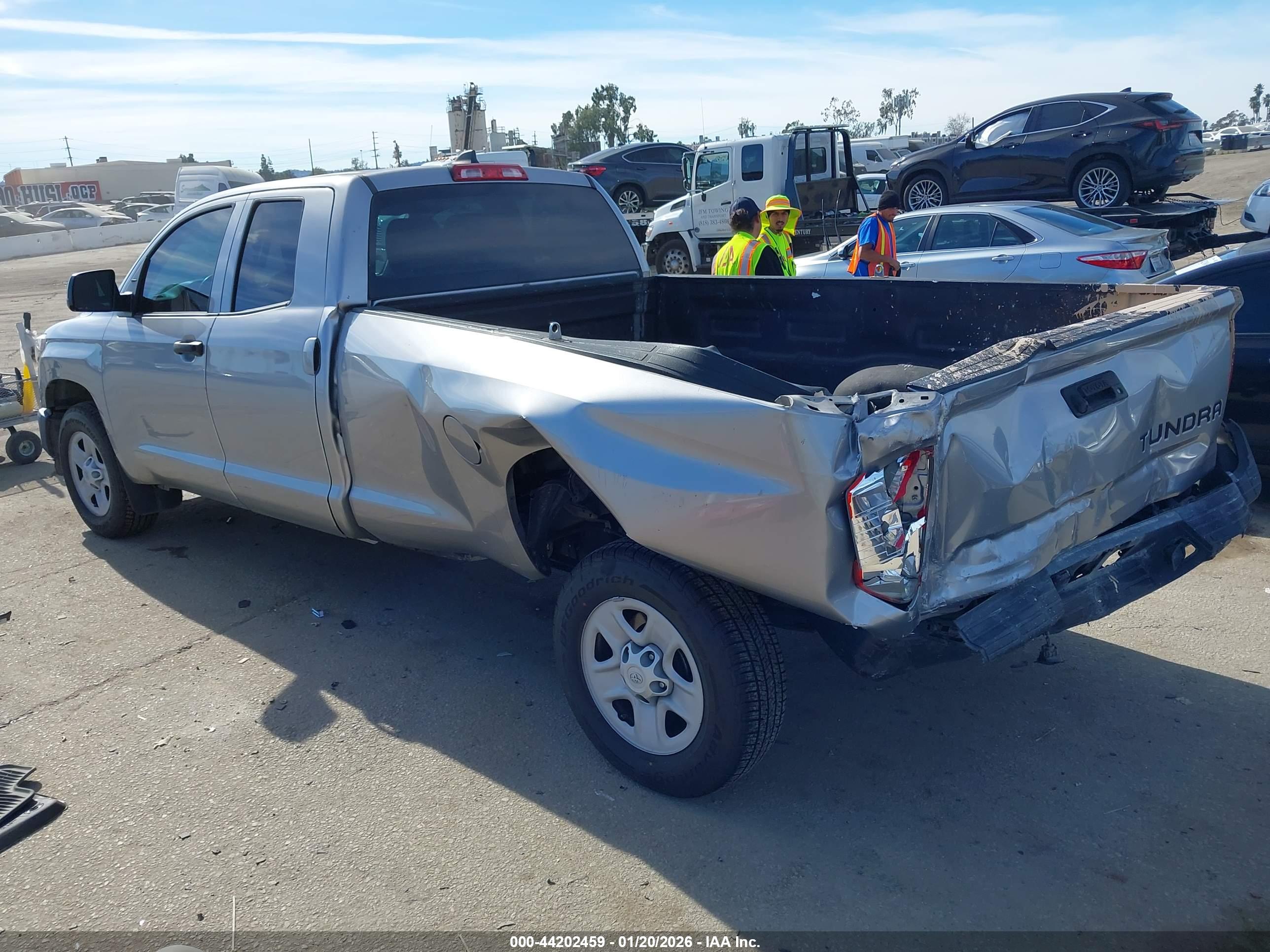 TOYOTA TUNDRA image 3