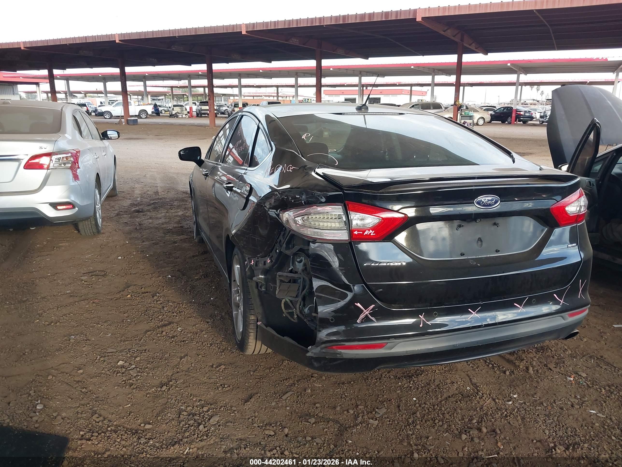 FORD FUSION image 6