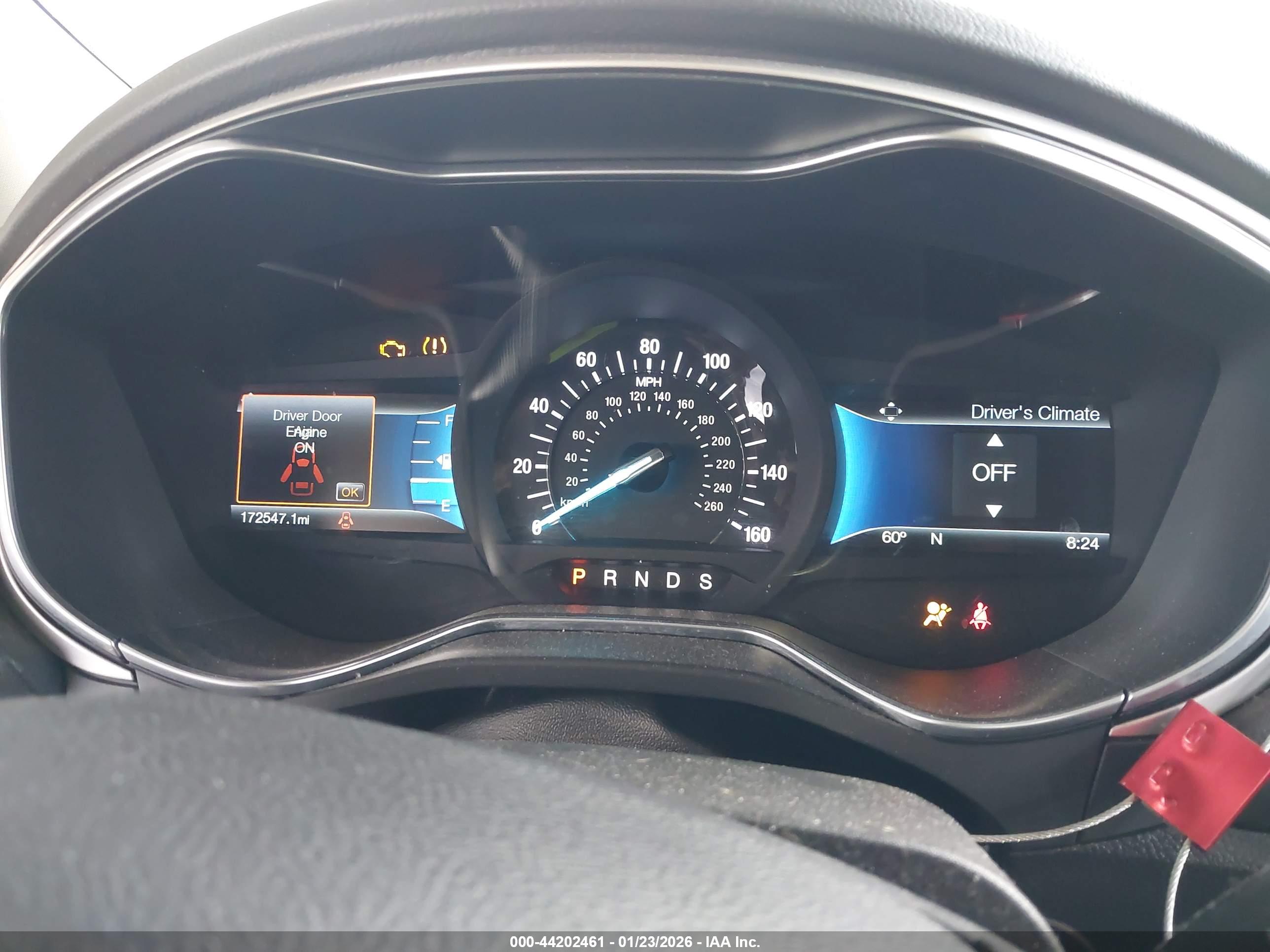 FORD FUSION image 7