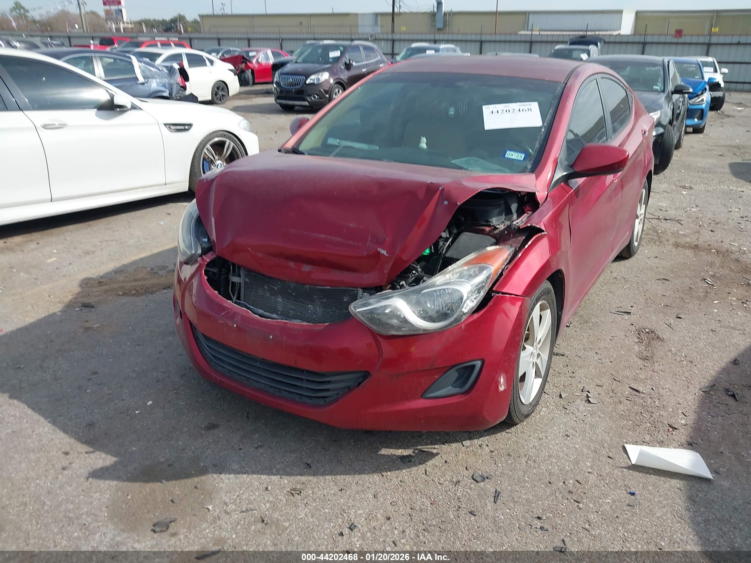 HYUNDAI ELANTRA image 6