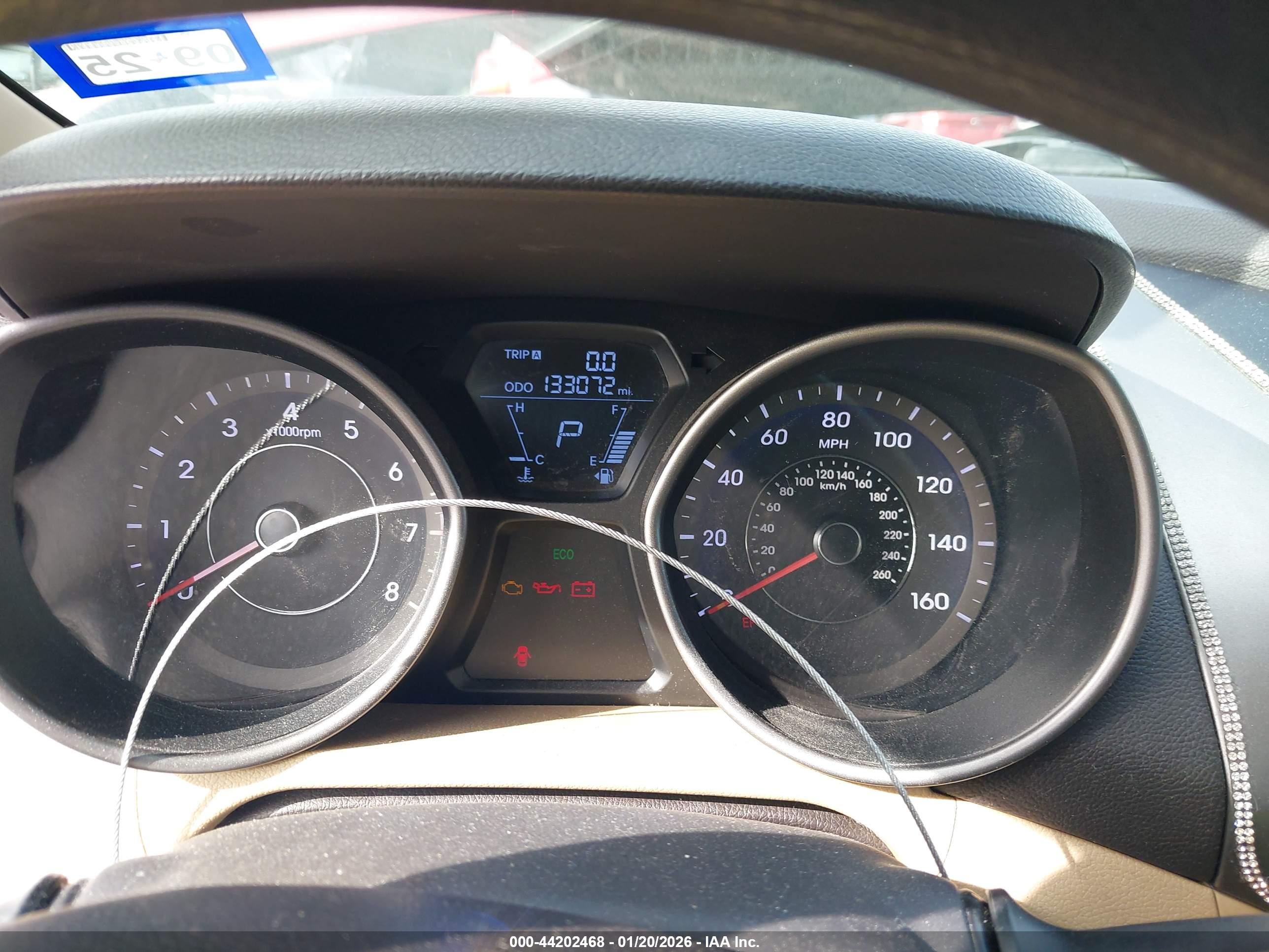 HYUNDAI ELANTRA image 7