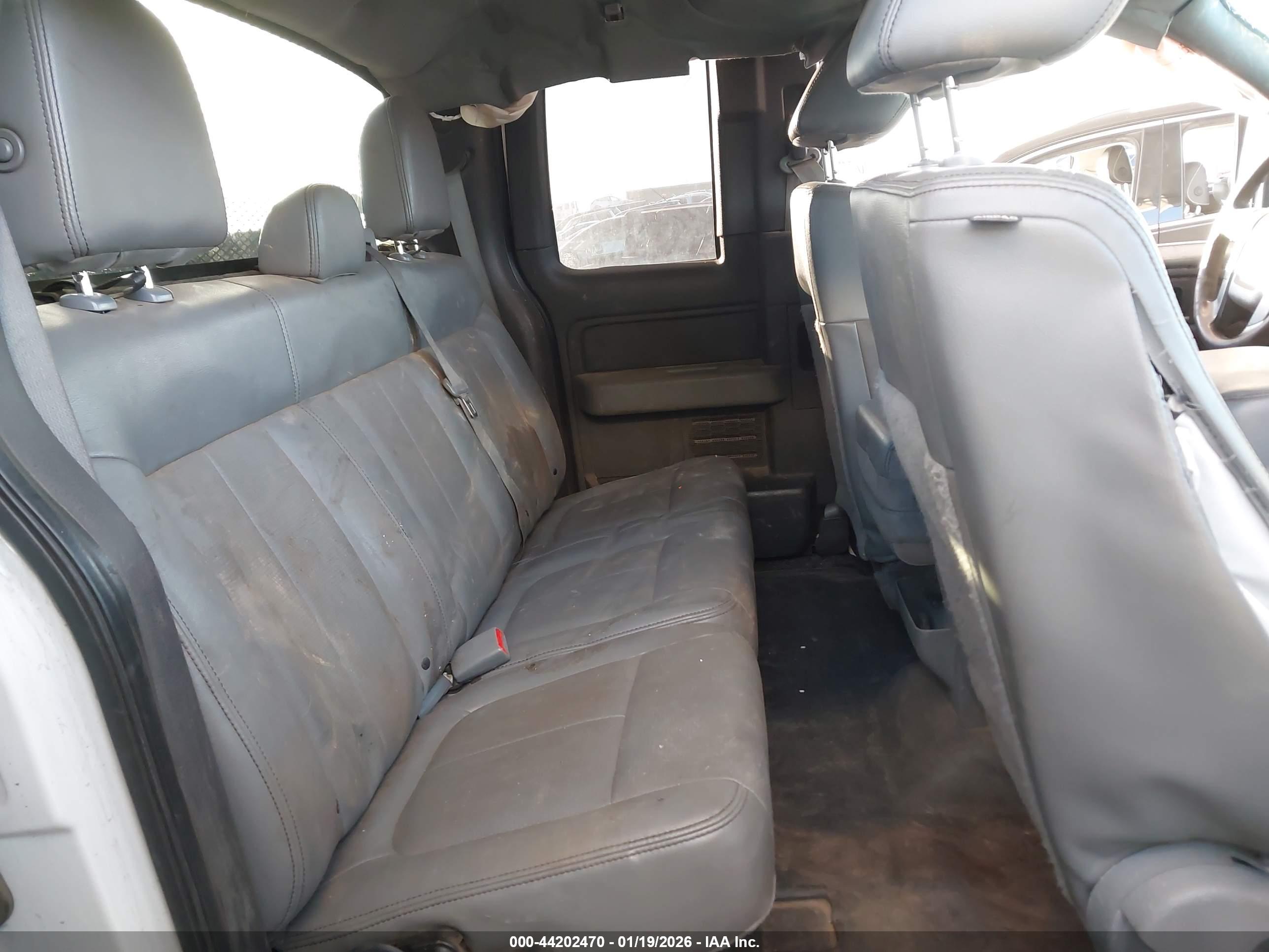 FORD F-150 image 8