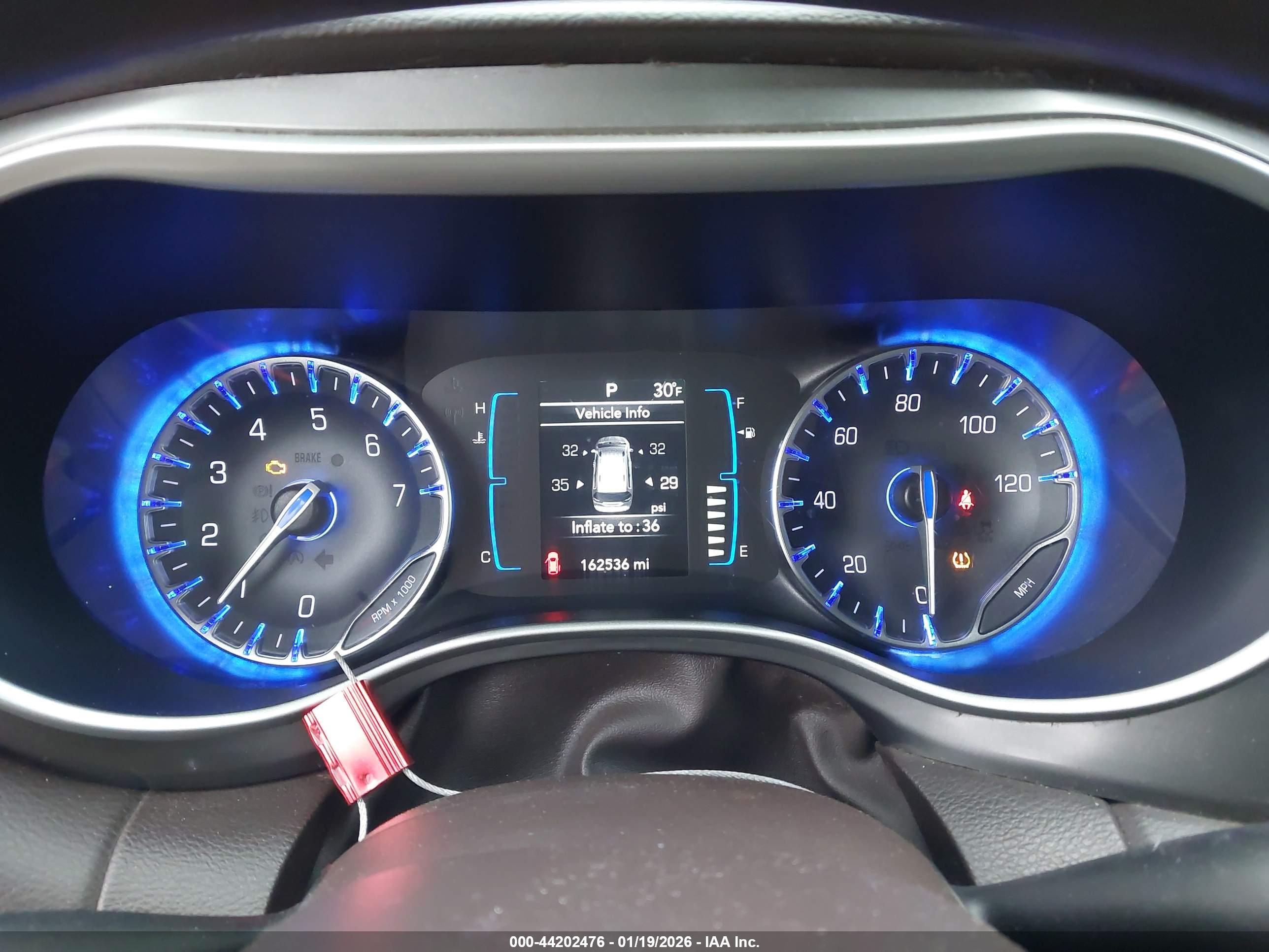 CHRYSLER PACIFICA image 7