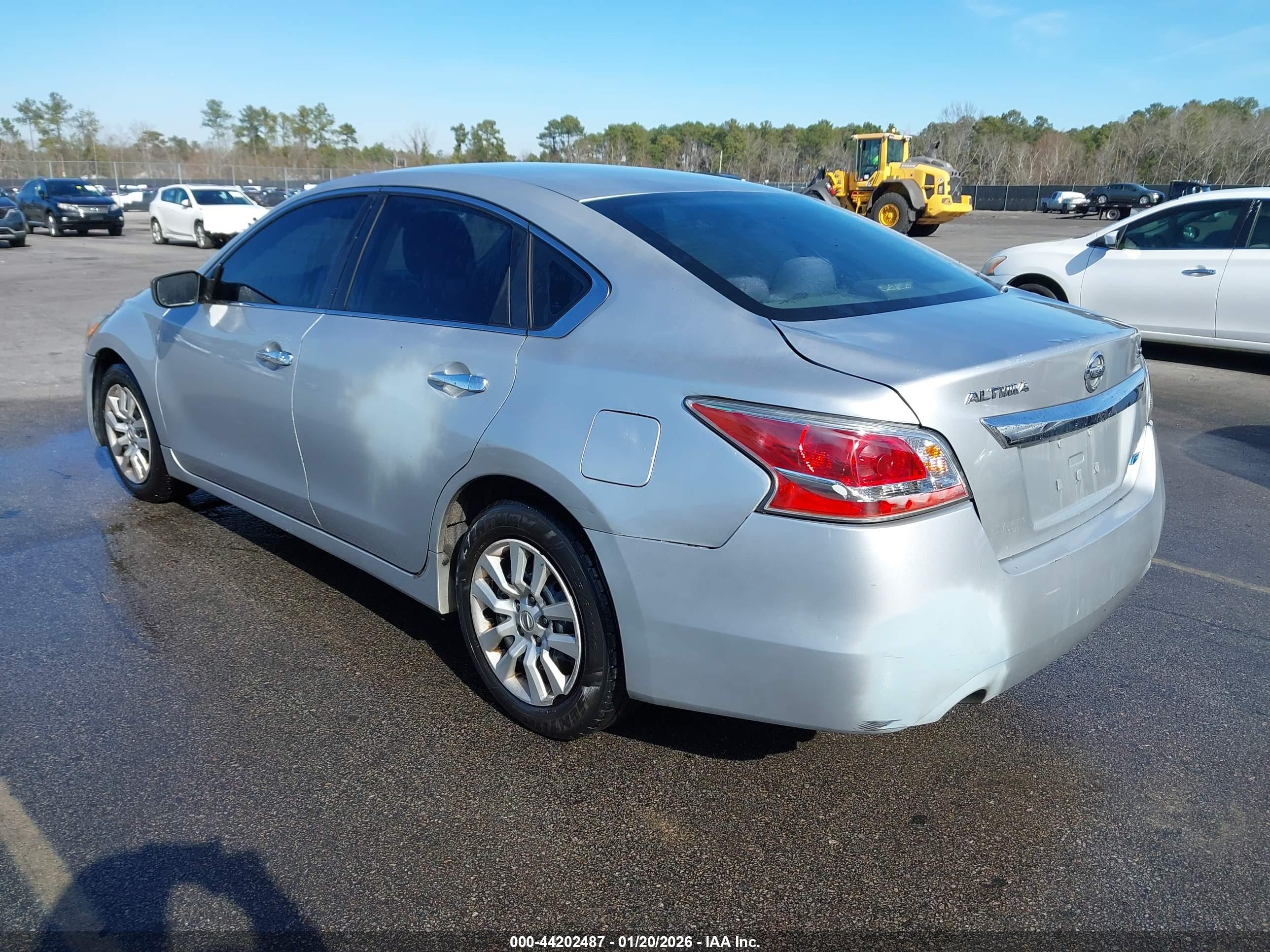 NISSAN ALTIMA image 3