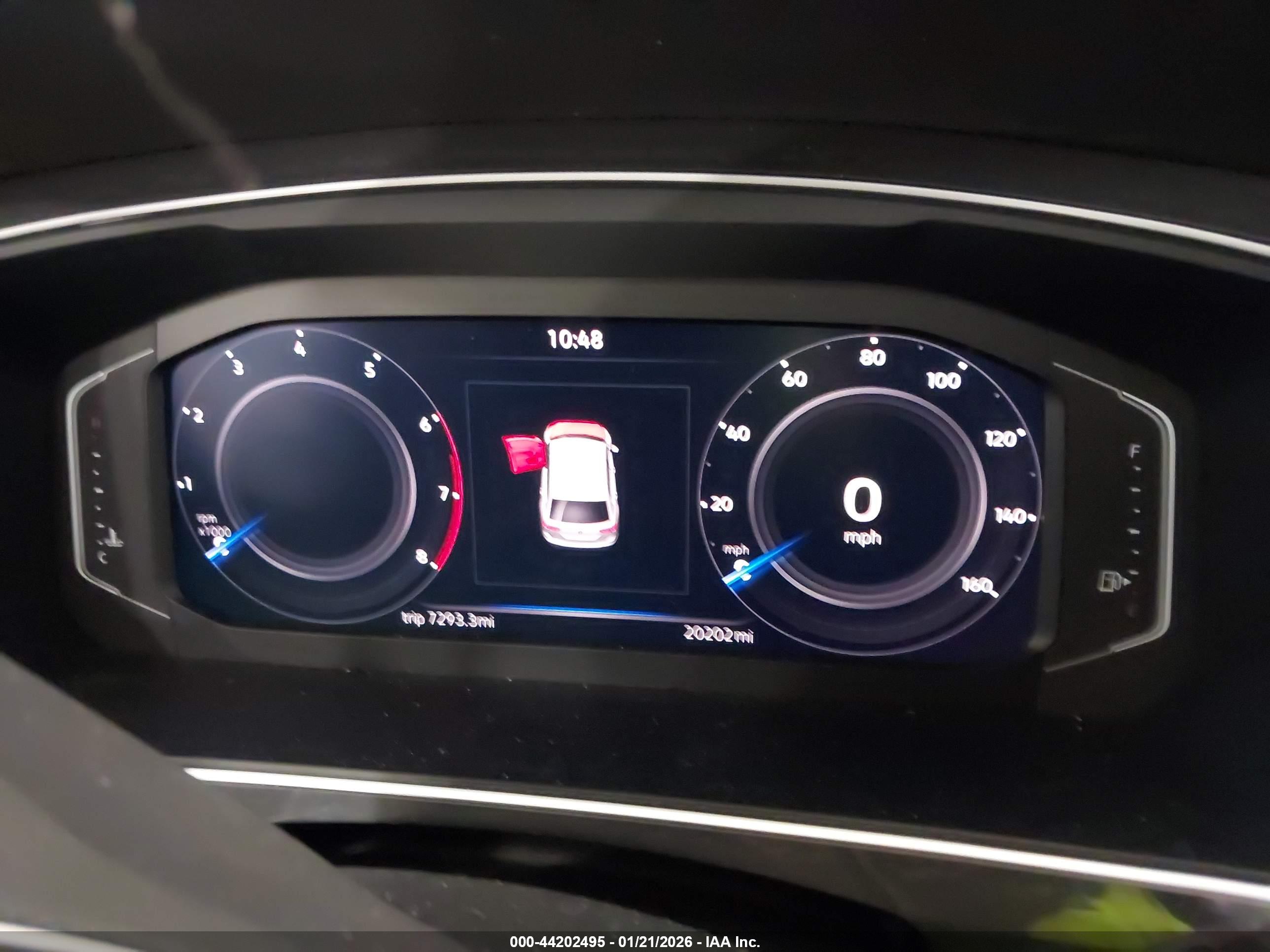 VOLKSWAGEN TIGUAN image 7