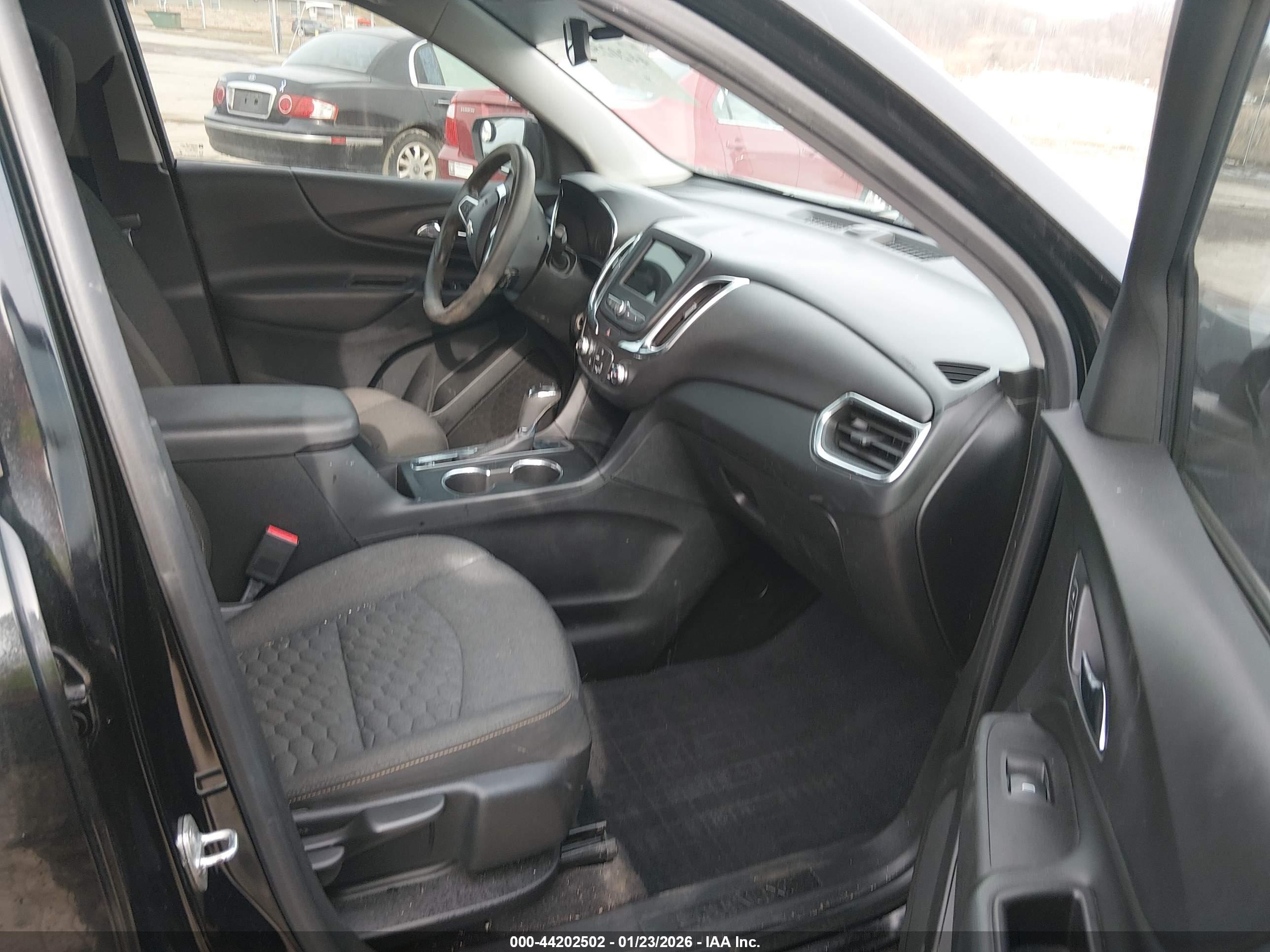 CHEVROLET EQUINOX image 5