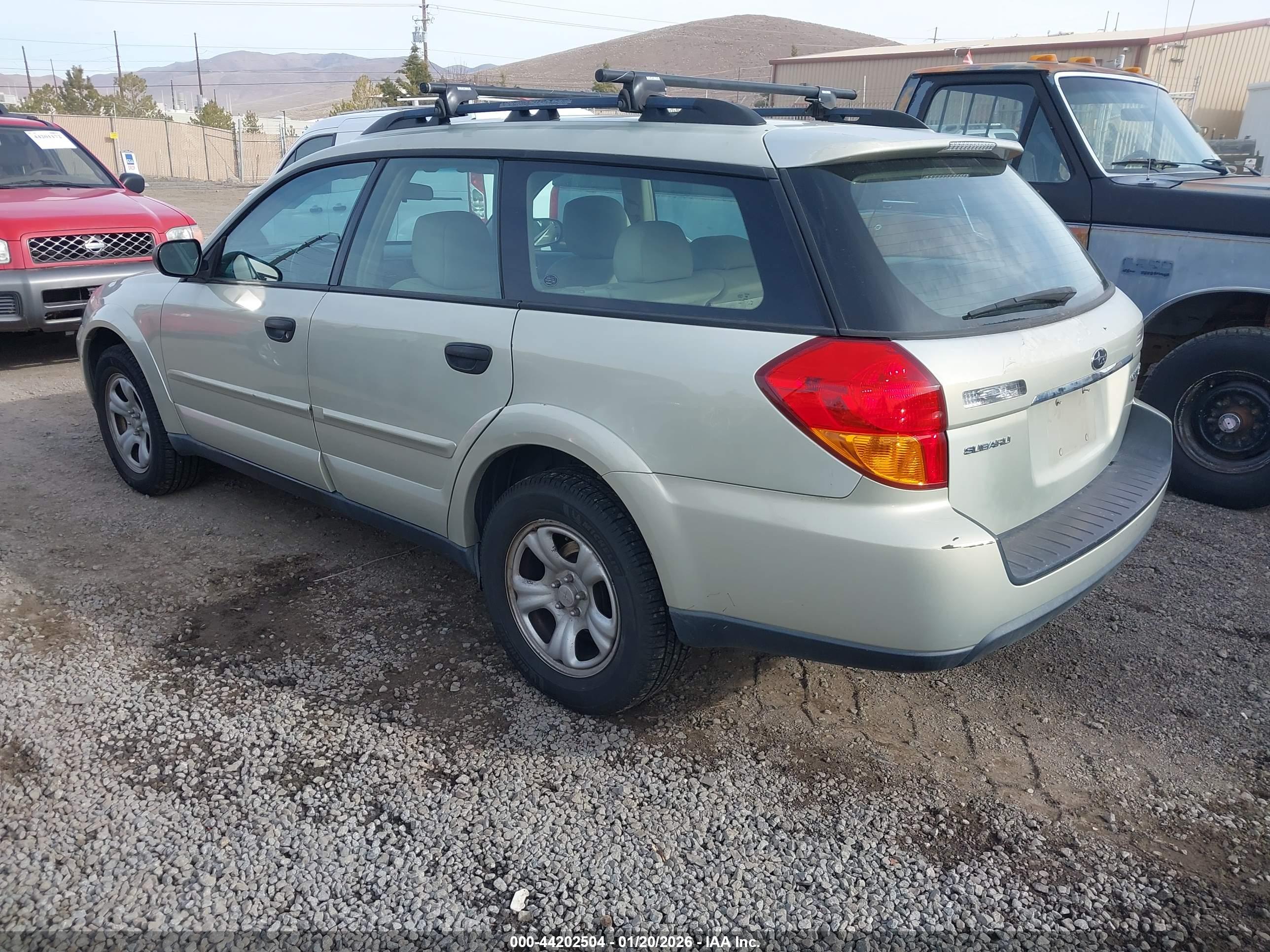 SUBARU OUTBACK image 3