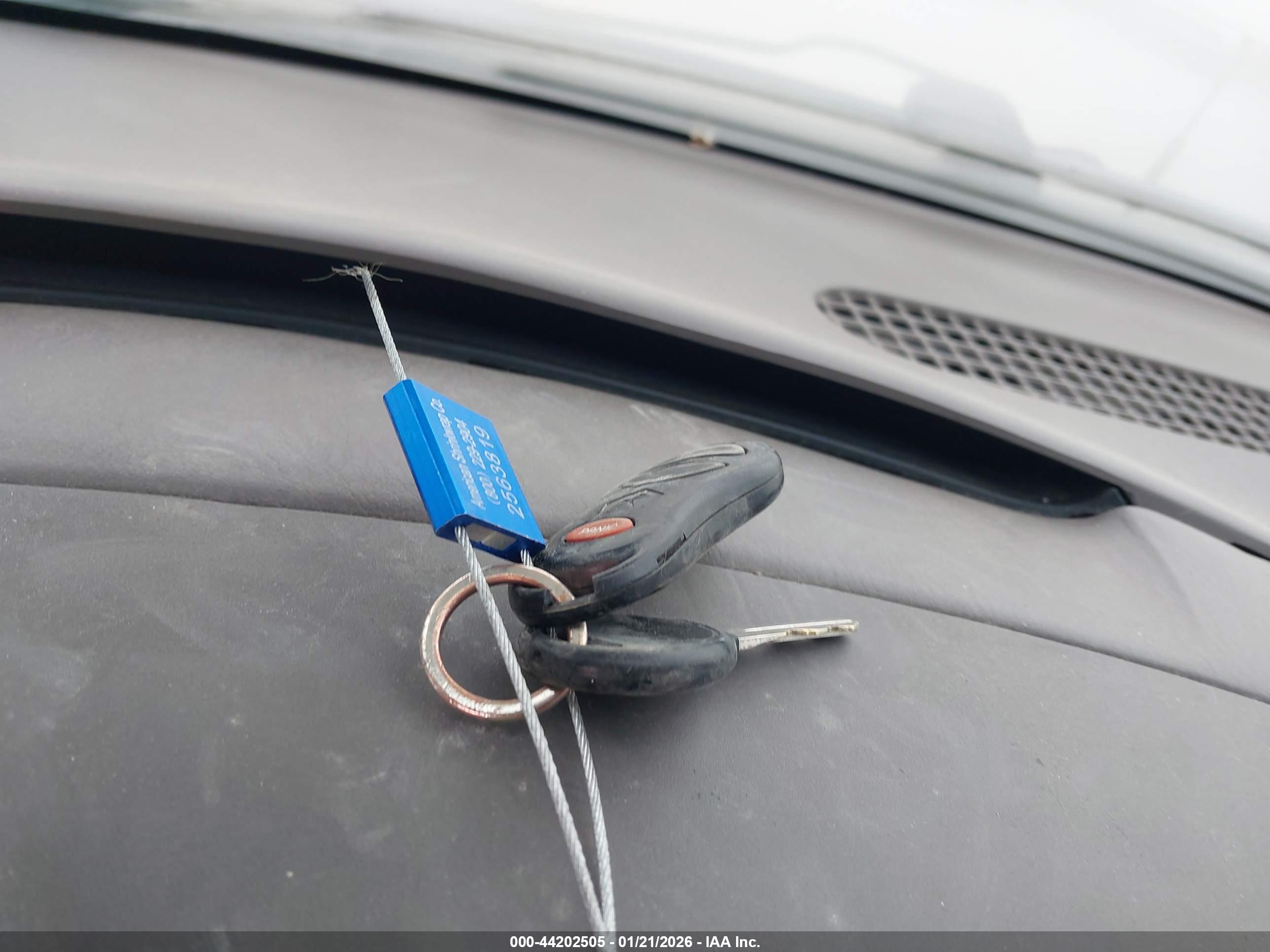 CHRYSLER TOWN image 11