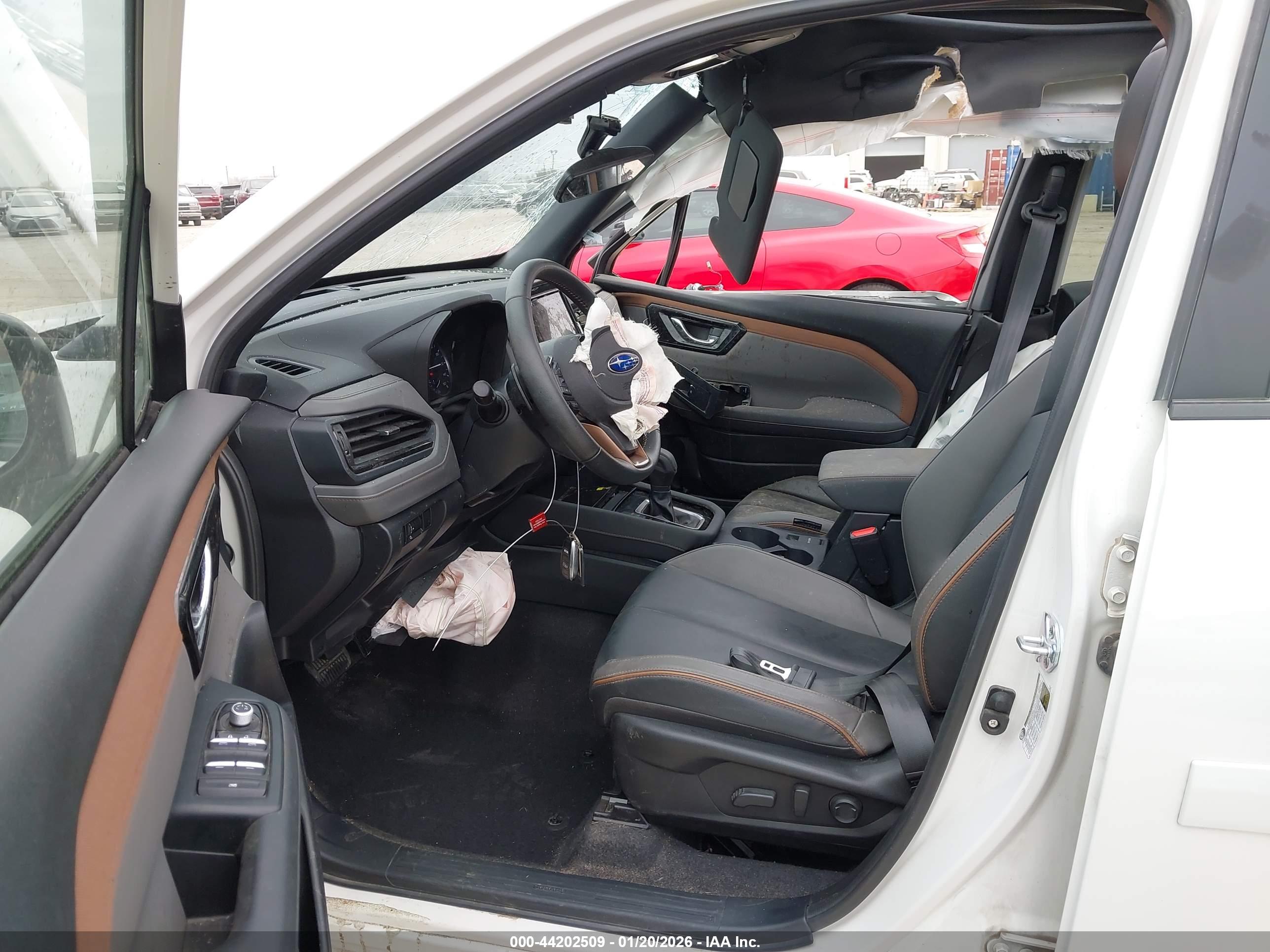 SUBARU FORESTER image 5