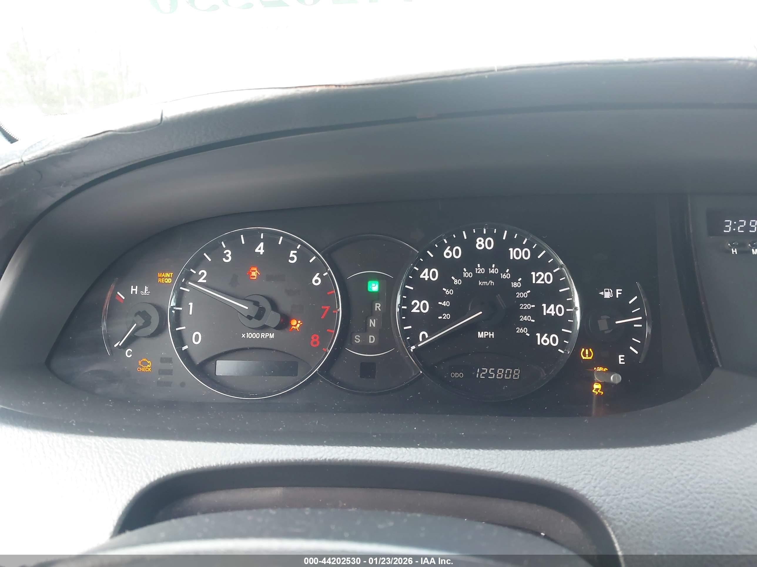 TOYOTA AVALON image 7