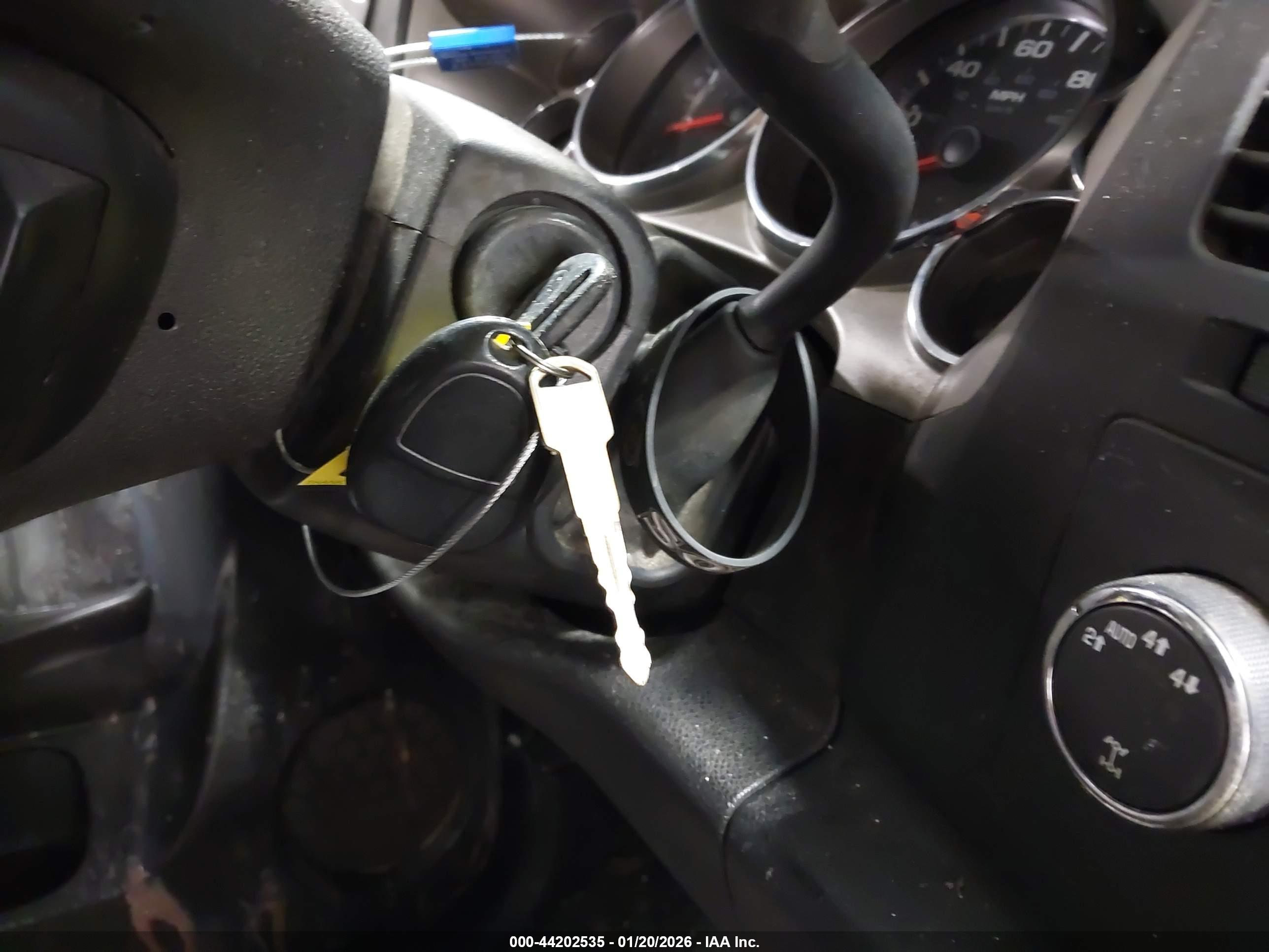 CHEVROLET SILVERADO image 11