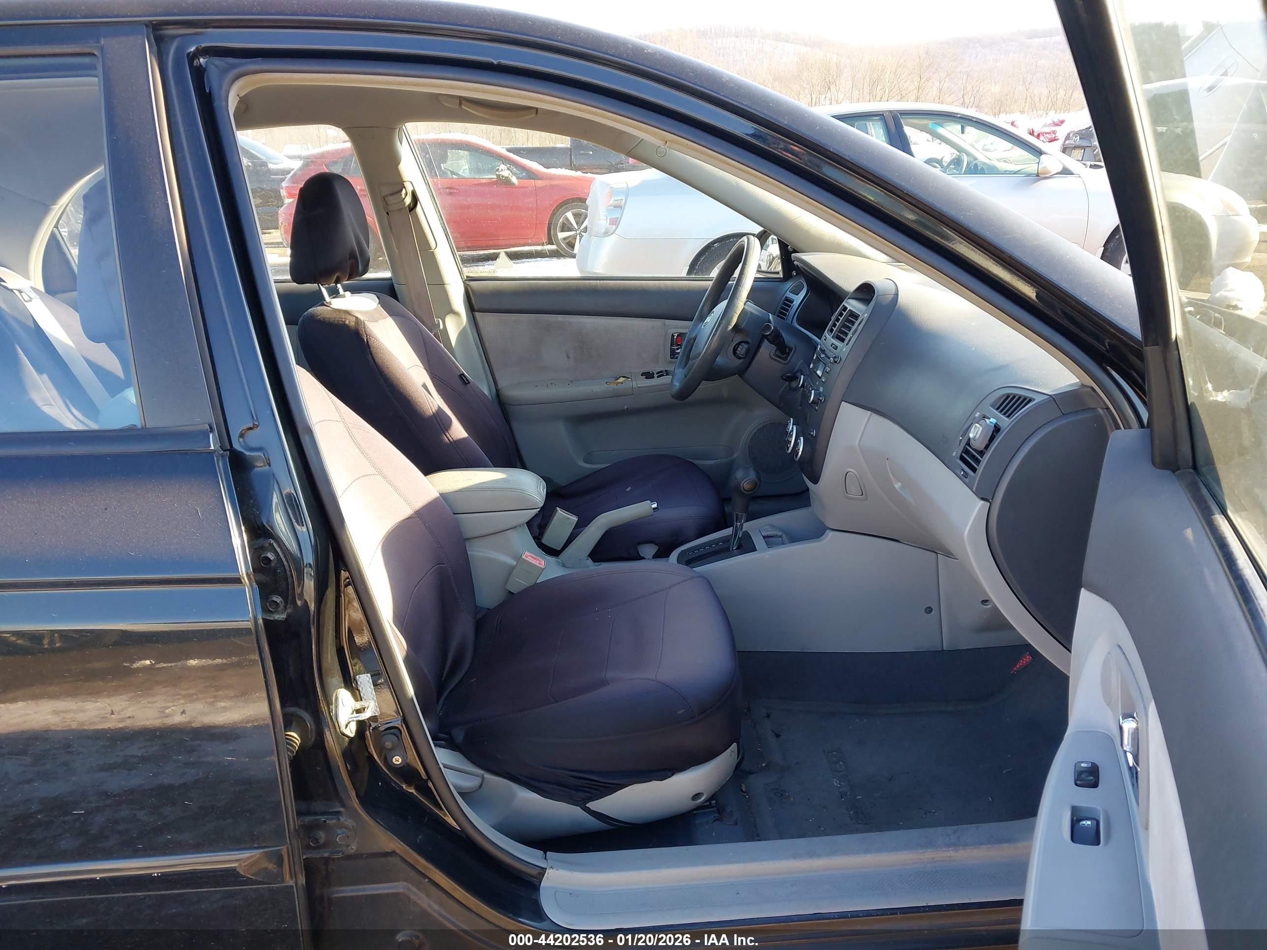 KIA SPECTRA image 5