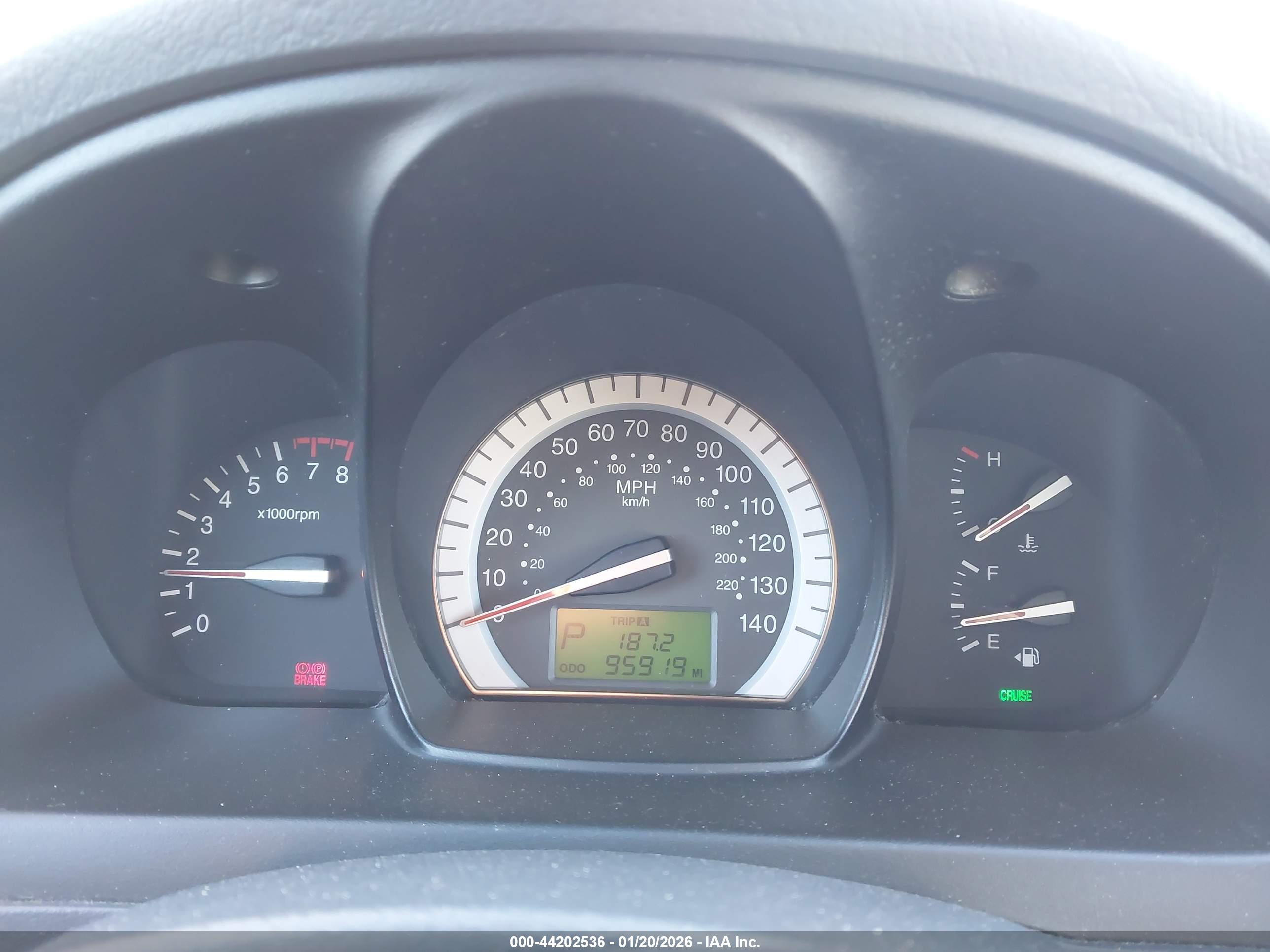 KIA SPECTRA image 7