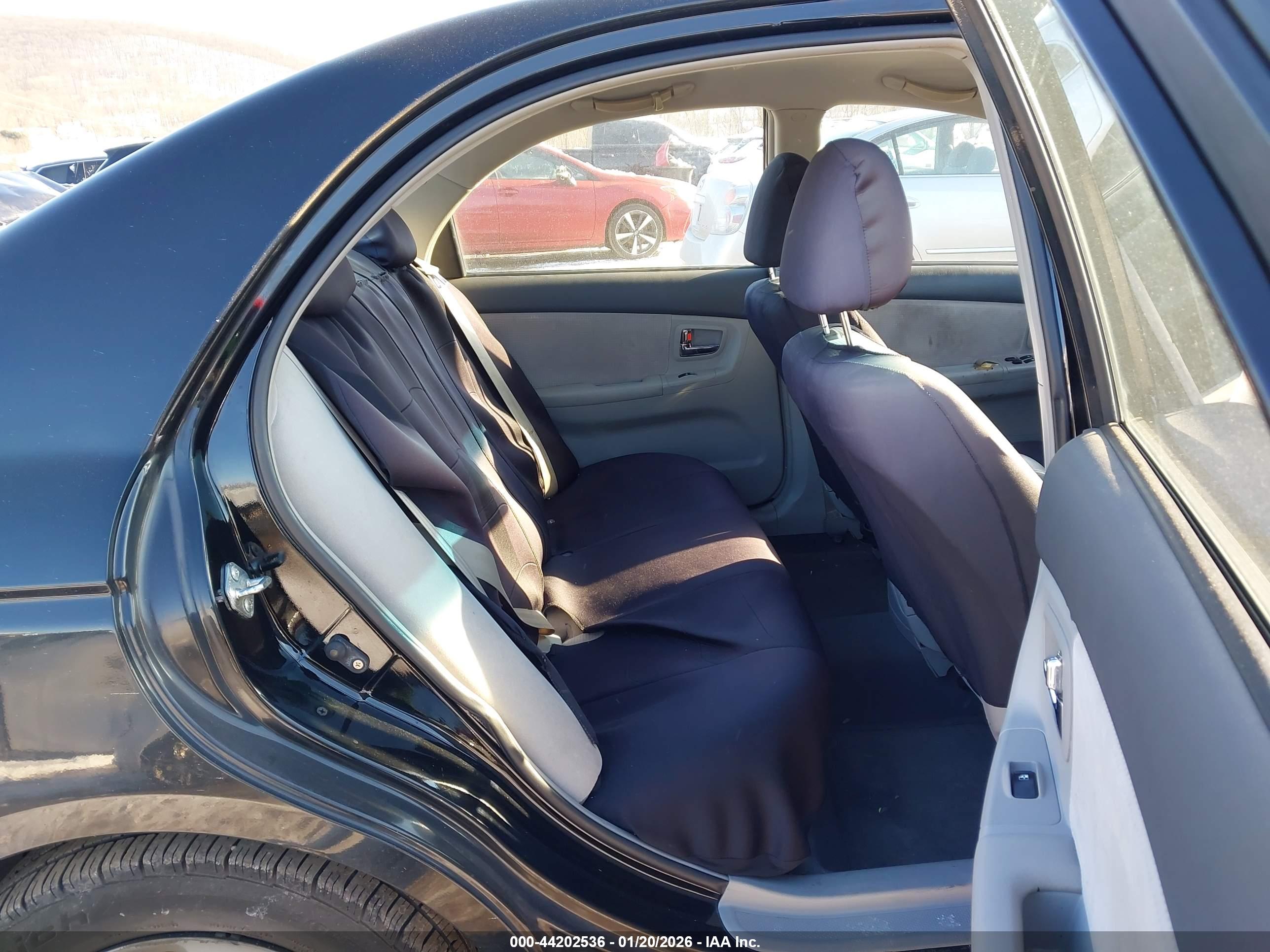 KIA SPECTRA image 8